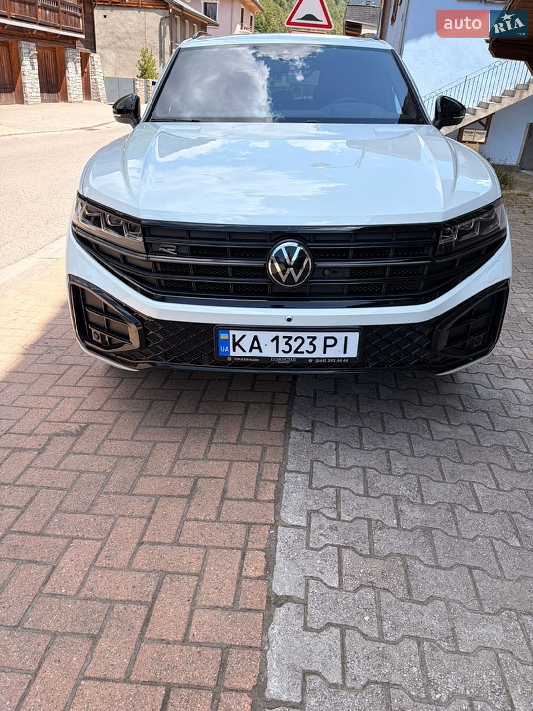 Volkswagen Touareg 2025 VIN WVGZZZCRXSD017696 фото оголошення 5 з 11