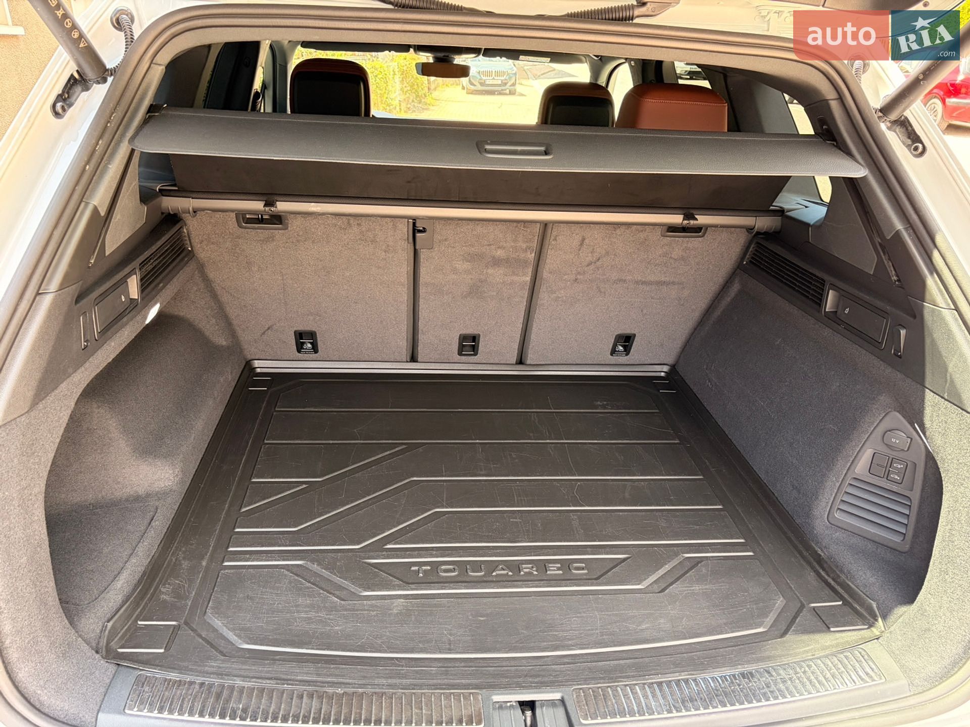 Volkswagen Touareg 2025 VIN WVGZZZCRXSD017696 фото оголошення 11 з 11