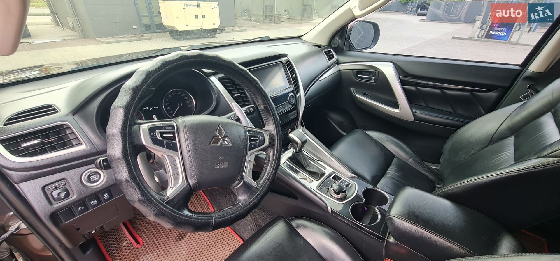 Mitsubishi Pajero Sport 2019 VIN MMCGUKS10KHZ00872 фото оголошення 25 з 26