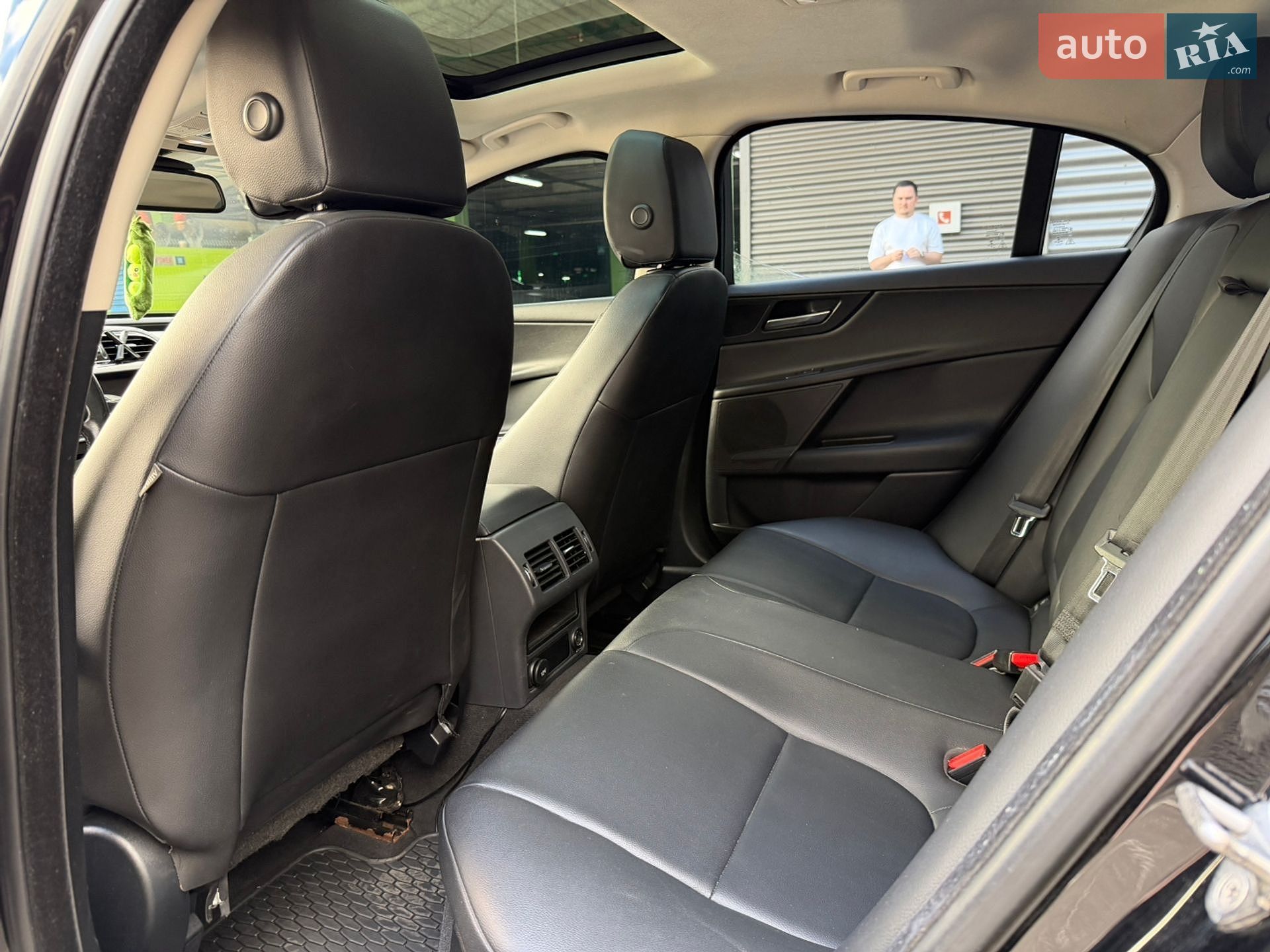 Jaguar XE 2016 VIN SAJAR4BG2HA959354 фото оголошення 7 з 17