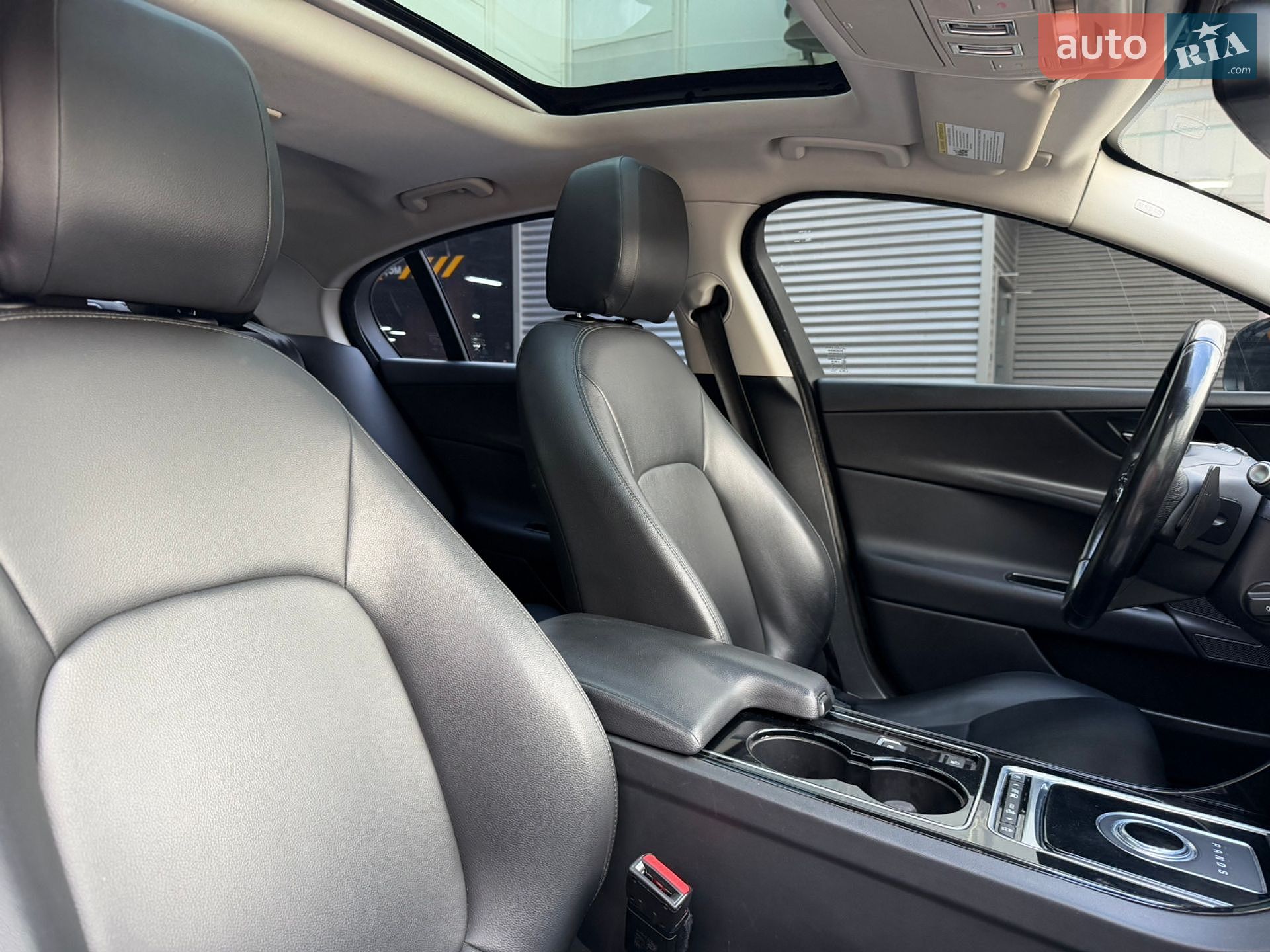 Jaguar XE 2016 VIN SAJAR4BG2HA959354 фото оголошення 13 з 17