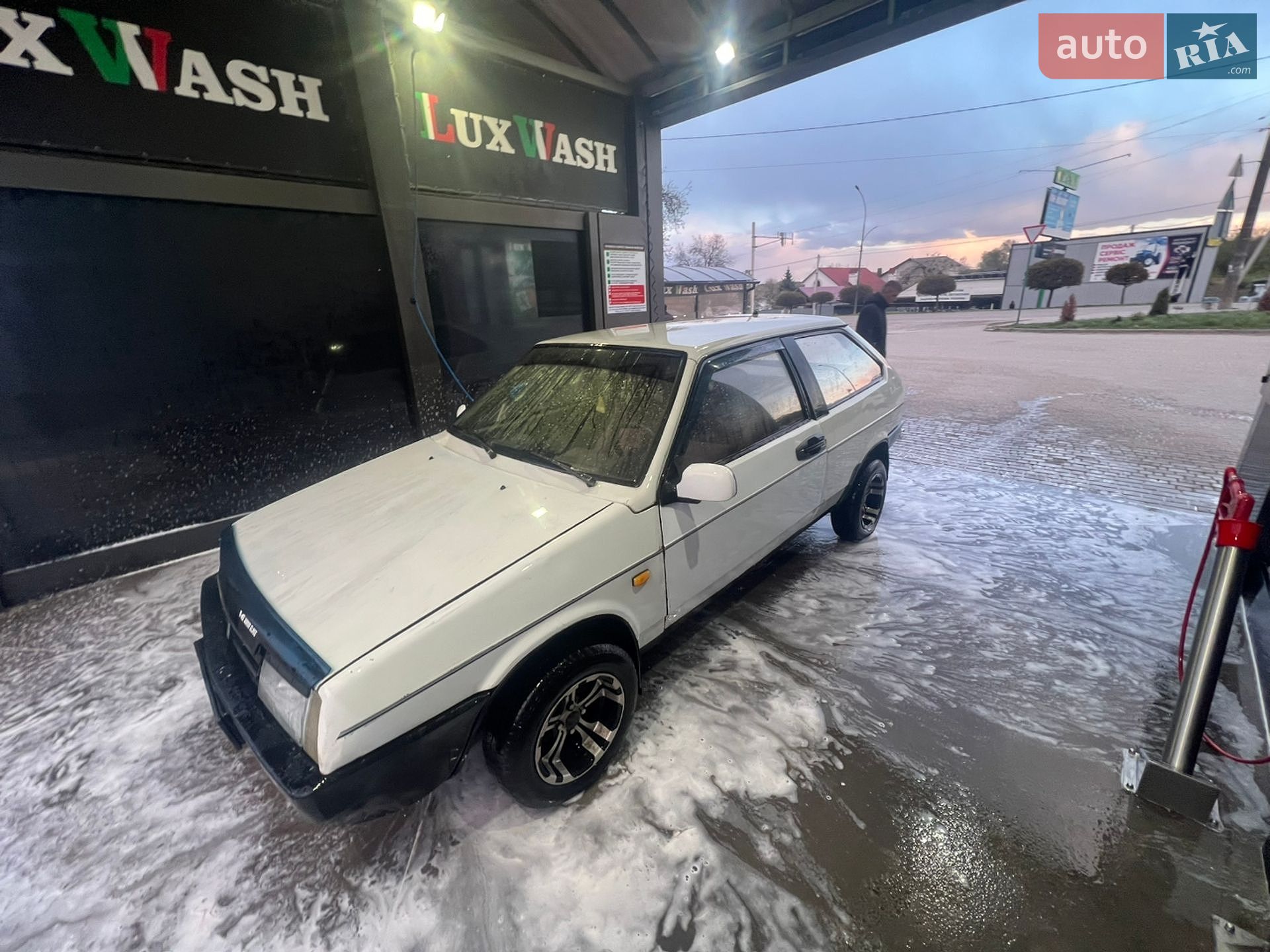 ВАЗ / Lada 2108 1988 VIN XTA210800J0299598 фото оголошення 2 з 7