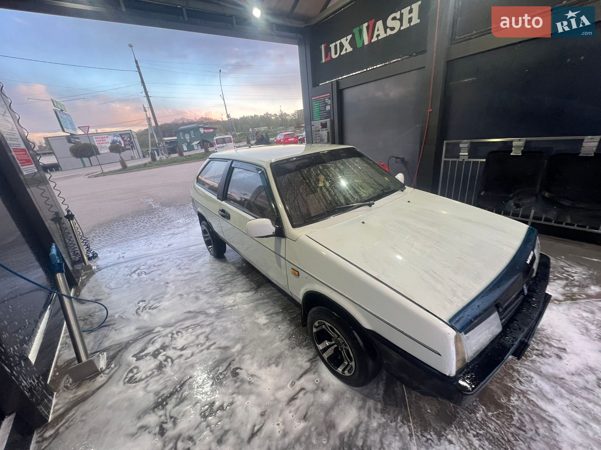 ВАЗ / Lada 2108 1988 VIN XTA210800J0299598 фото оголошення 4 з 7