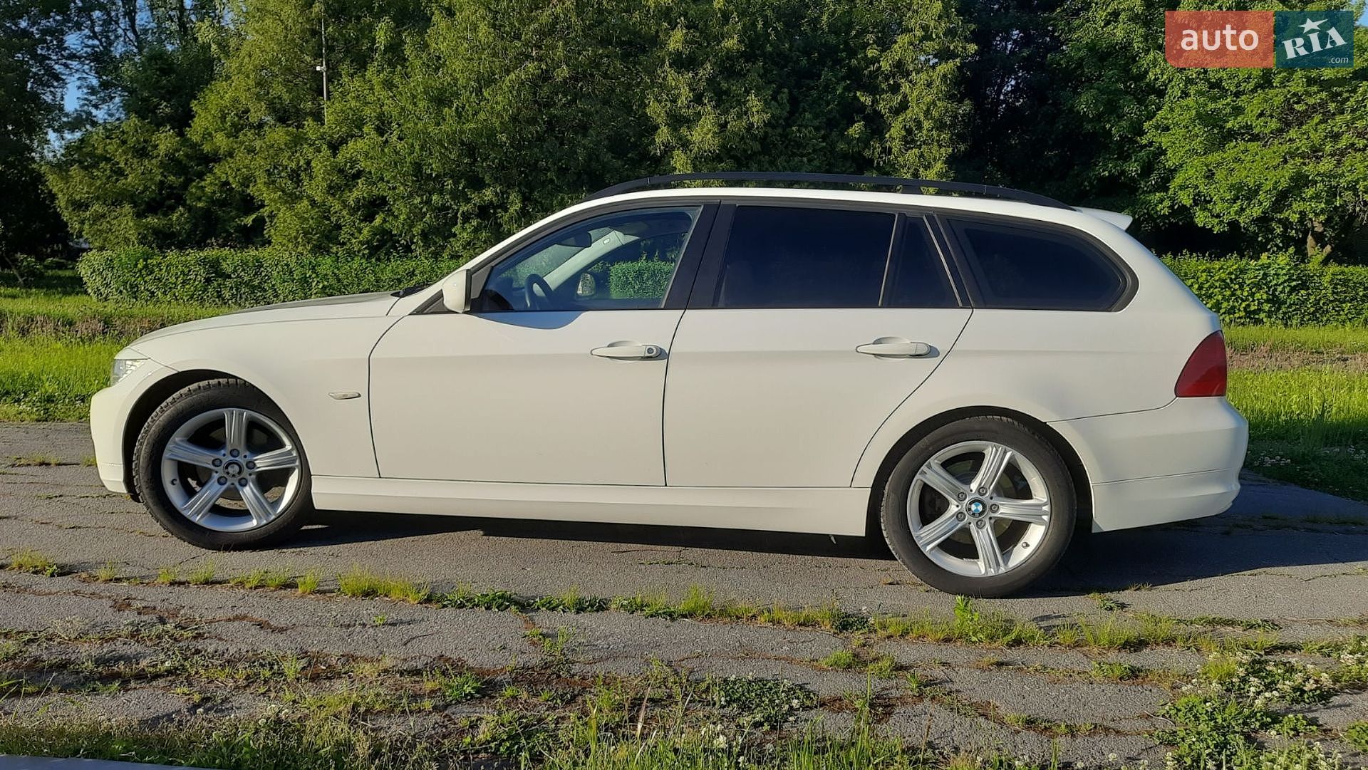 BMW 3 Series 2009 VIN WBAUS31090A532429 фото оголошення 10 з 16