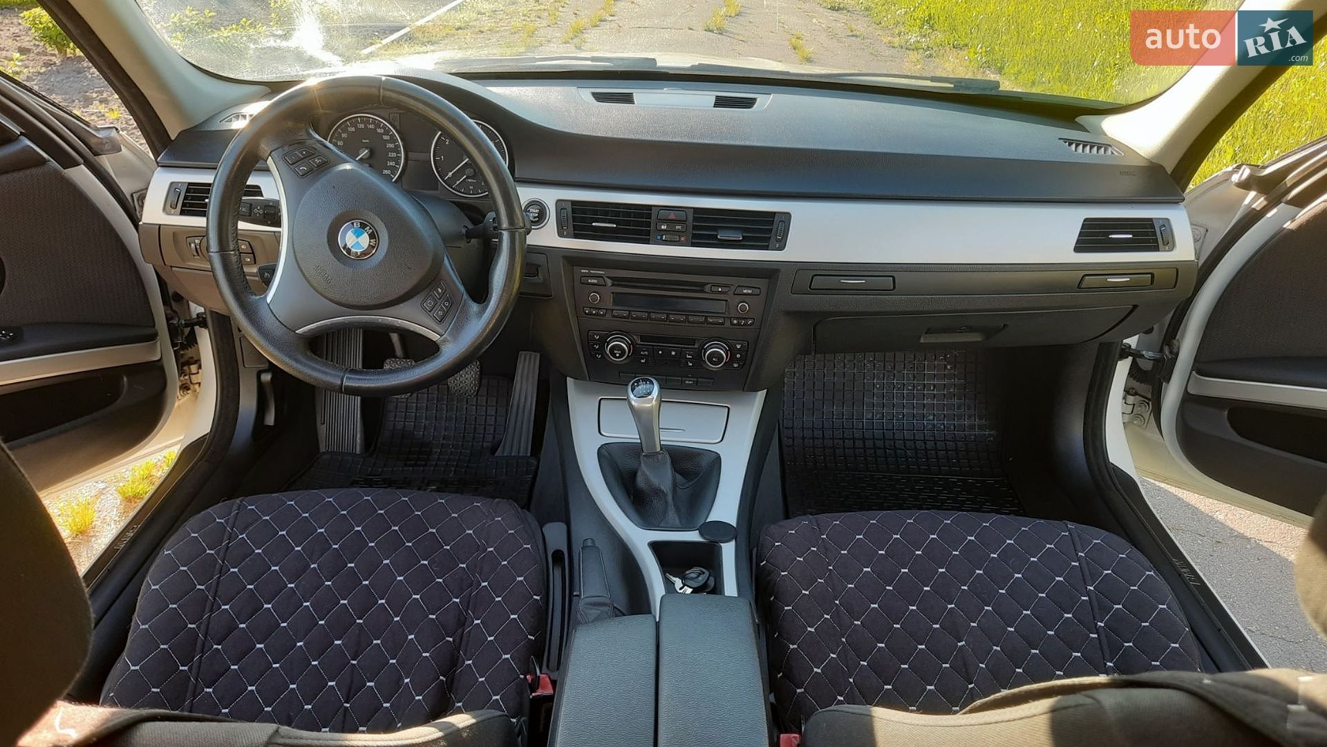 BMW 3 Series 2009 VIN WBAUS31090A532429 фото оголошення 12 з 16