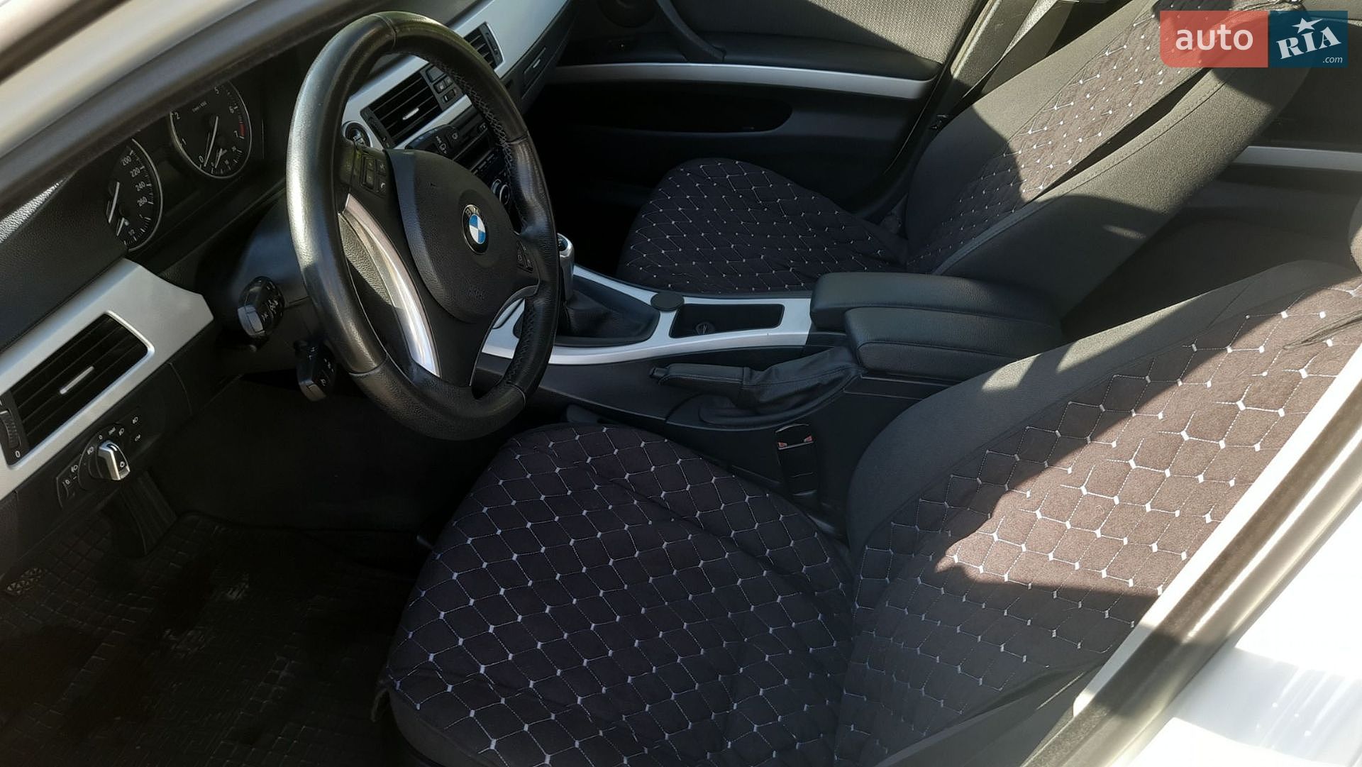 BMW 3 Series 2009 VIN WBAUS31090A532429 фото оголошення 14 з 16