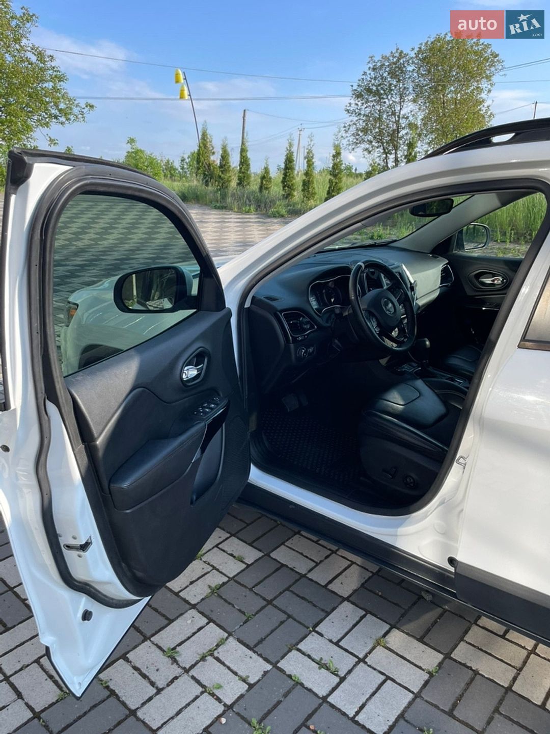 Jeep Cherokee 2020 VIN 1C4PJMLB1MD122073 фото оголошення 15 з 29