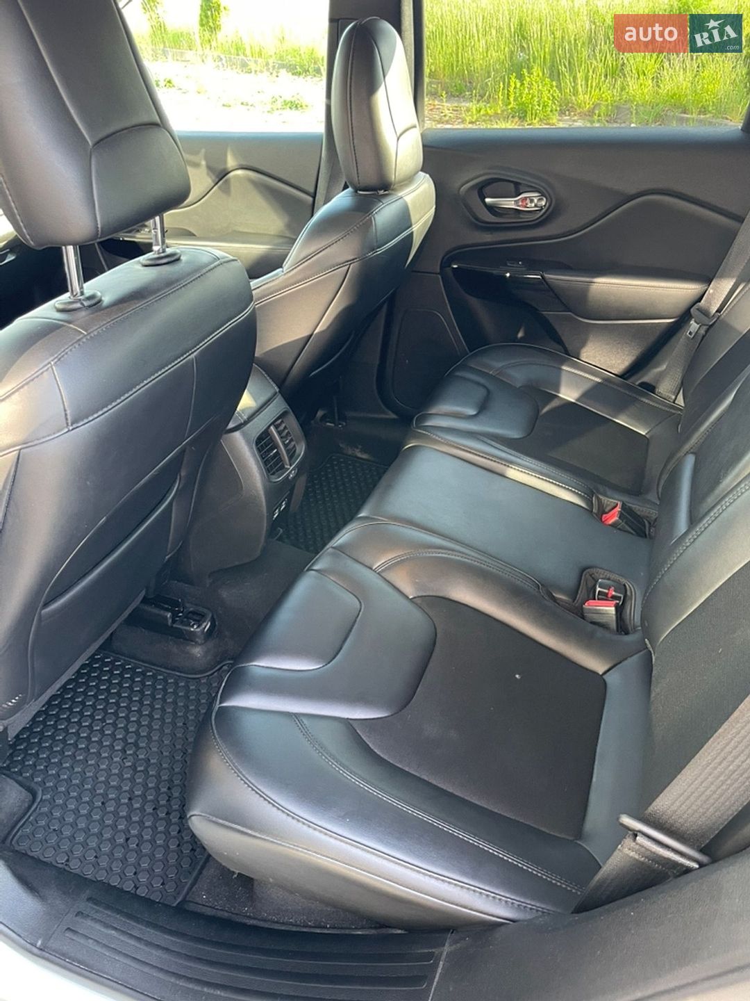 Jeep Cherokee 2020 VIN 1C4PJMLB1MD122073 фото оголошення 20 з 29