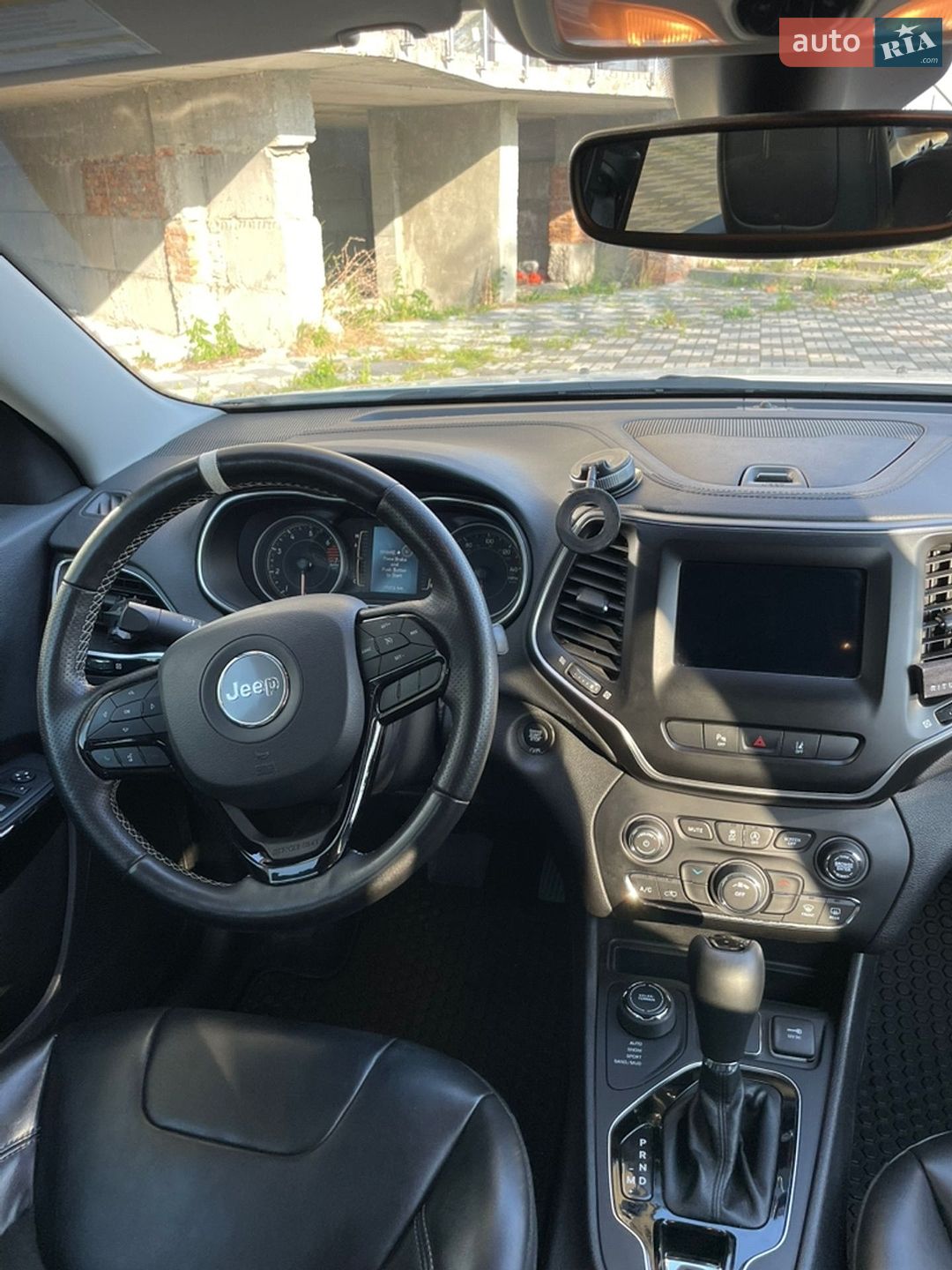 Jeep Cherokee 2020 VIN 1C4PJMLB1MD122073 фото оголошення 24 з 29