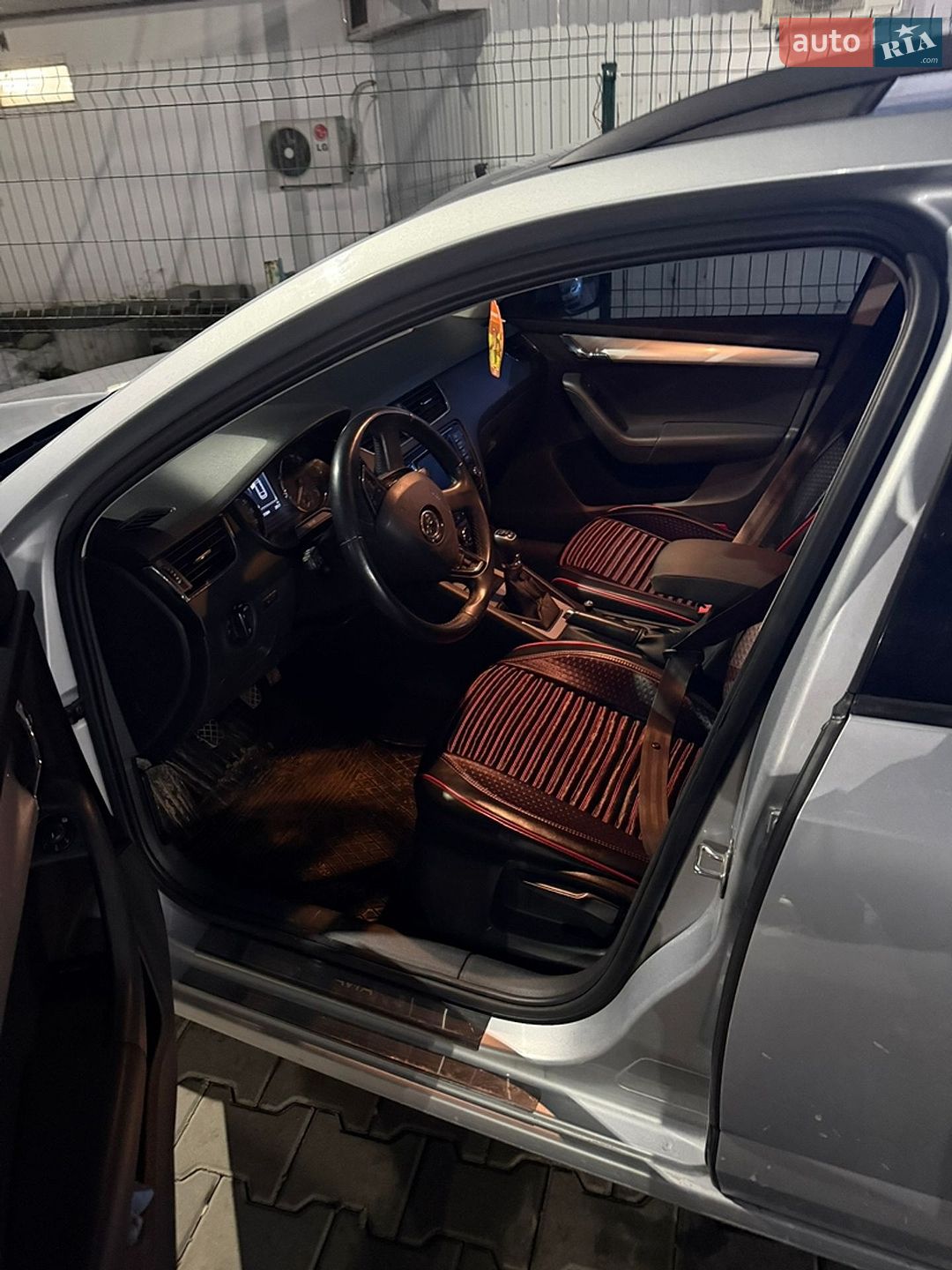 Skoda Octavia 2014 VIN TMBLG7NE4F0113125 фото оголошення 12 з 21