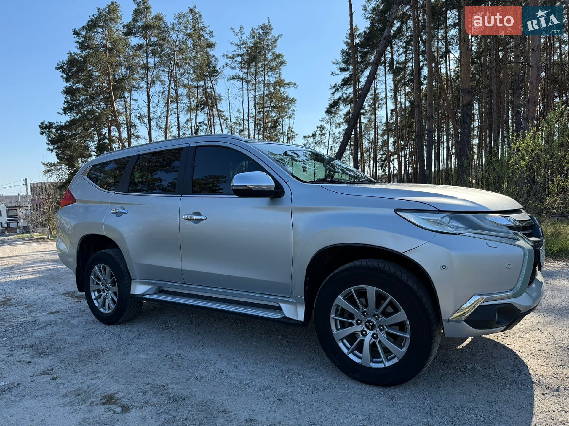 Mitsubishi Pajero Sport 2017 VIN MMCGUKS10HHZ02849 фото оголошення 6 з 39