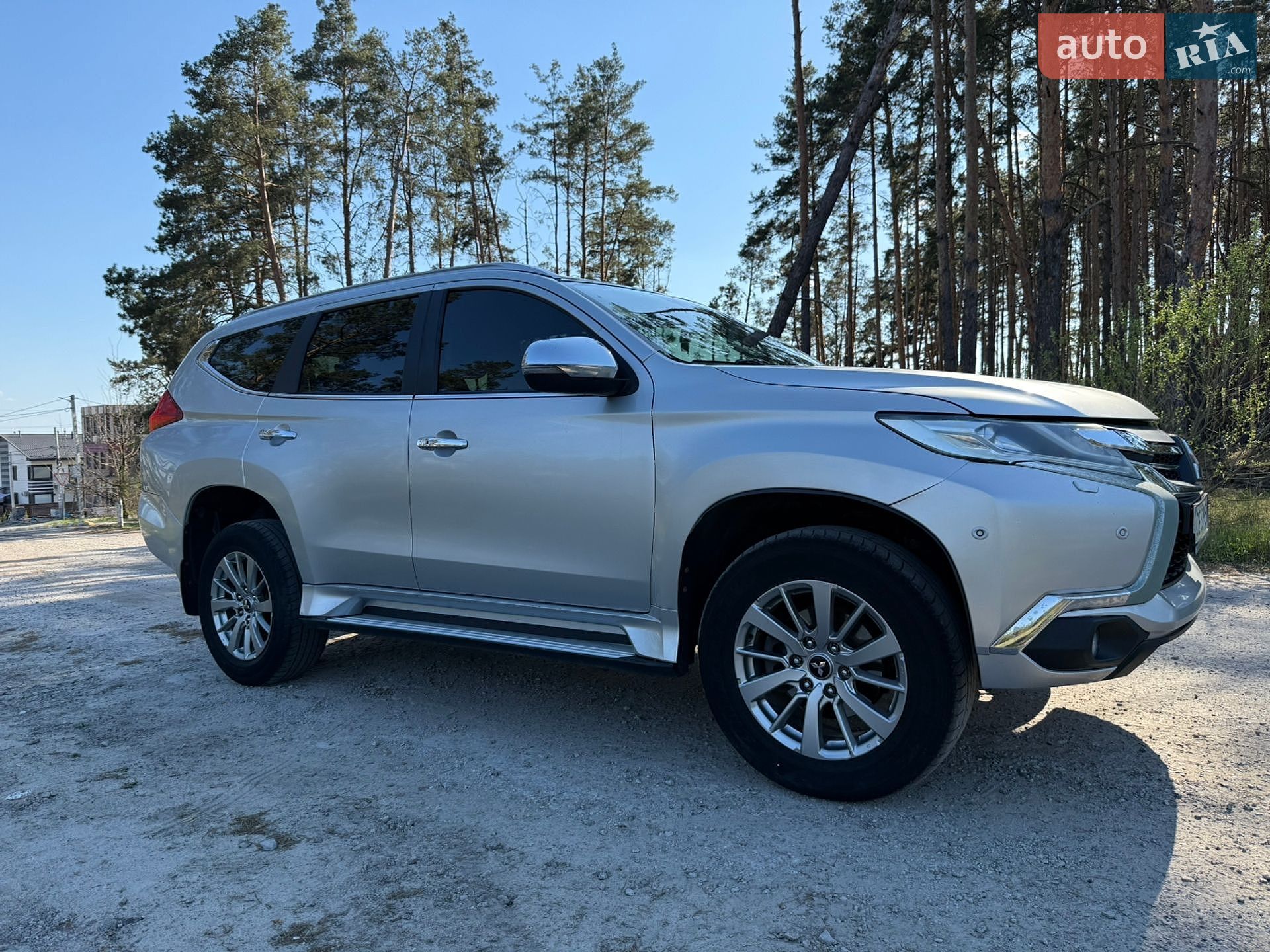 Mitsubishi Pajero Sport 2017 VIN MMCGUKS10HHZ02849 фото оголошення 10 з 39