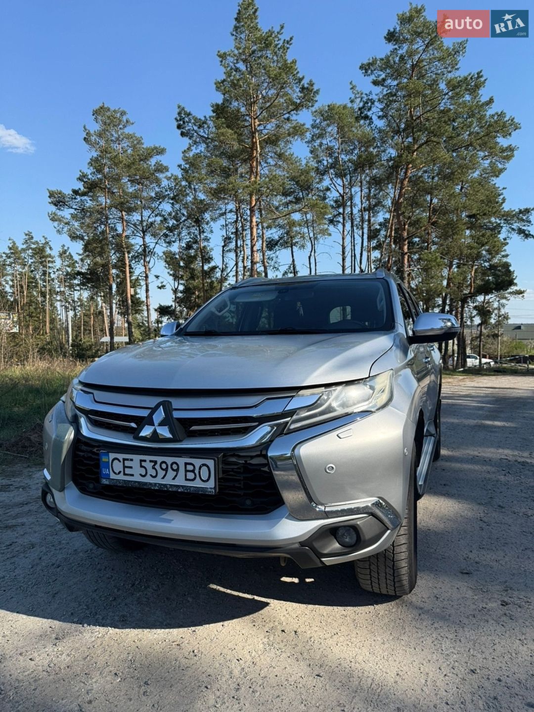 Mitsubishi Pajero Sport 2017 VIN MMCGUKS10HHZ02849 фото оголошення 14 з 39