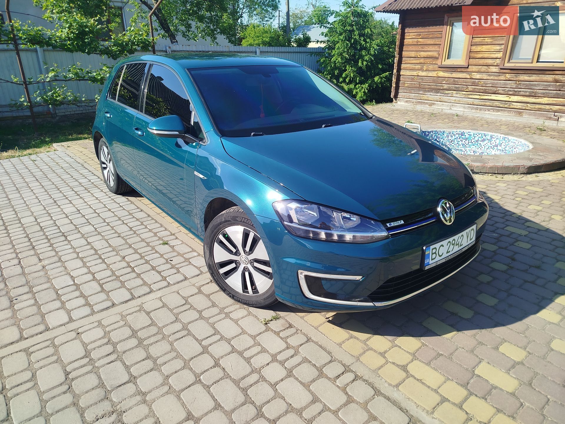 Volkswagen e-Golf 2017 VIN WVWKR7AU2HW953617 фото оголошення 5 з 8