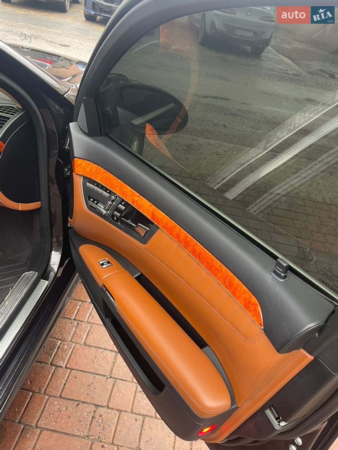 Mercedes-Benz S-Class 2007 VIN WDDNG86X37A148822 фото оголошення 9 з 12