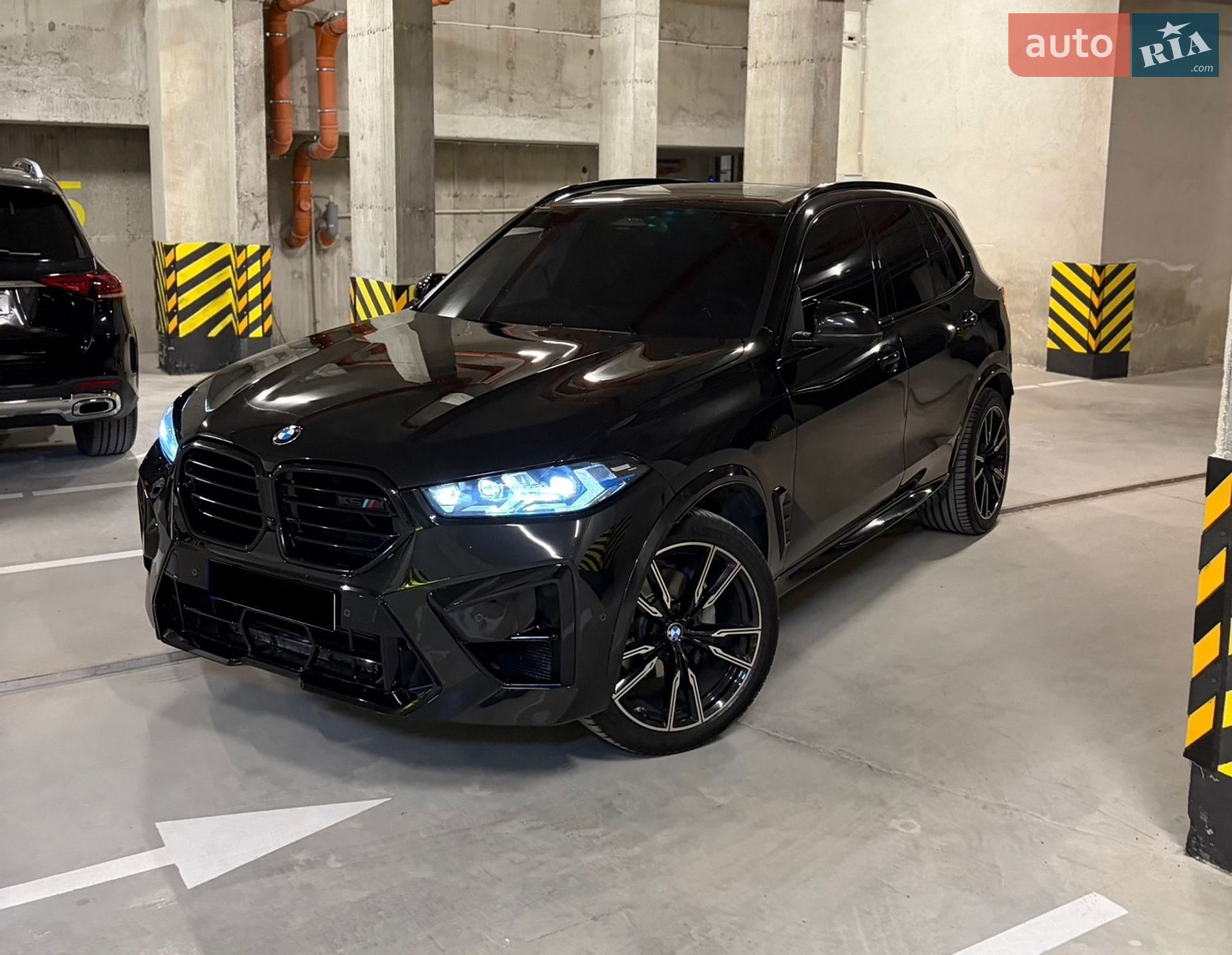 BMW X5 2023 VIN 5UX13EU02R9S15082 фото оголошення 2 з 9