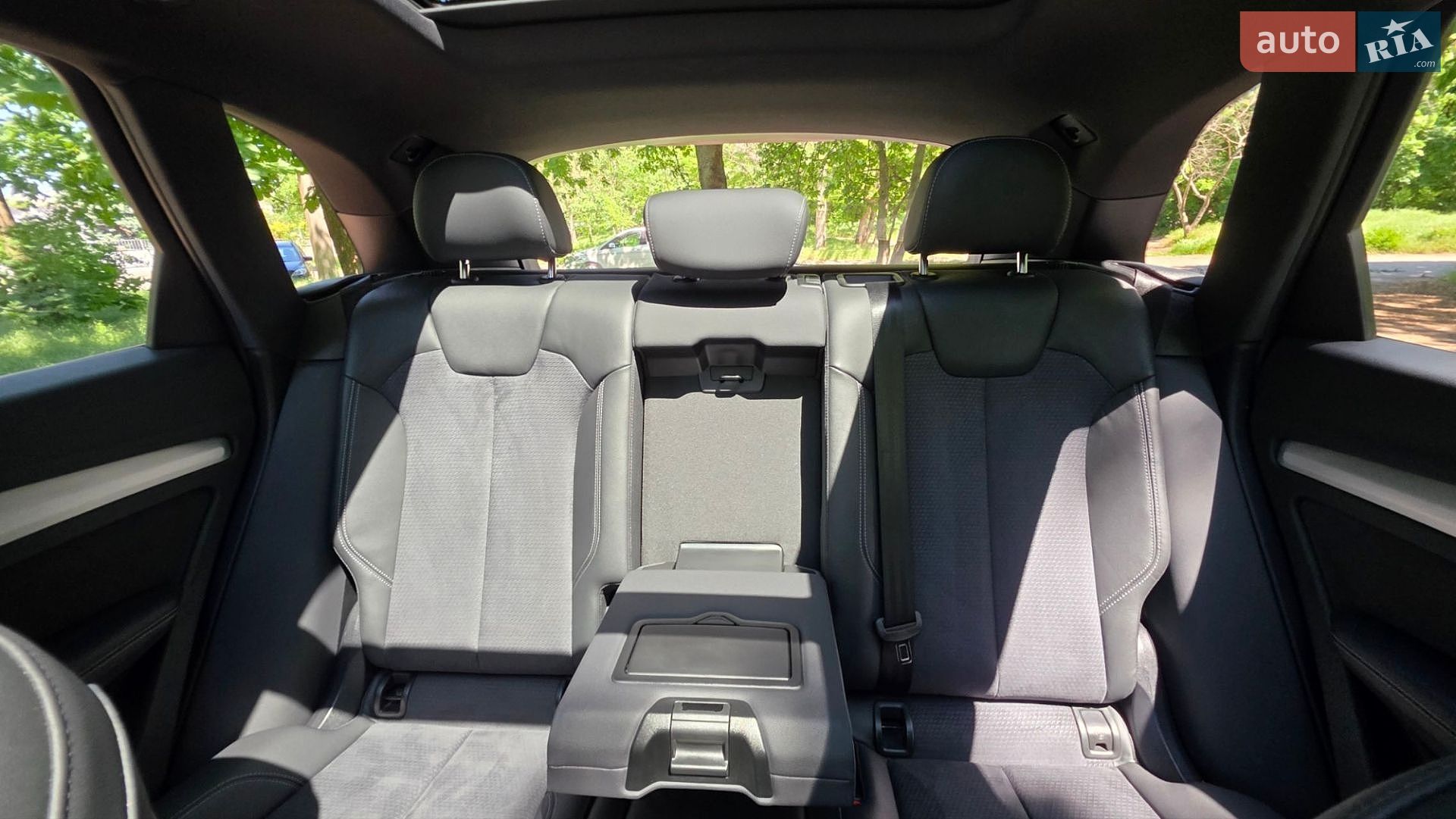 Audi Q5 2020 VIN WA1E2AFY8M2029978 фото оголошення 26 з 44