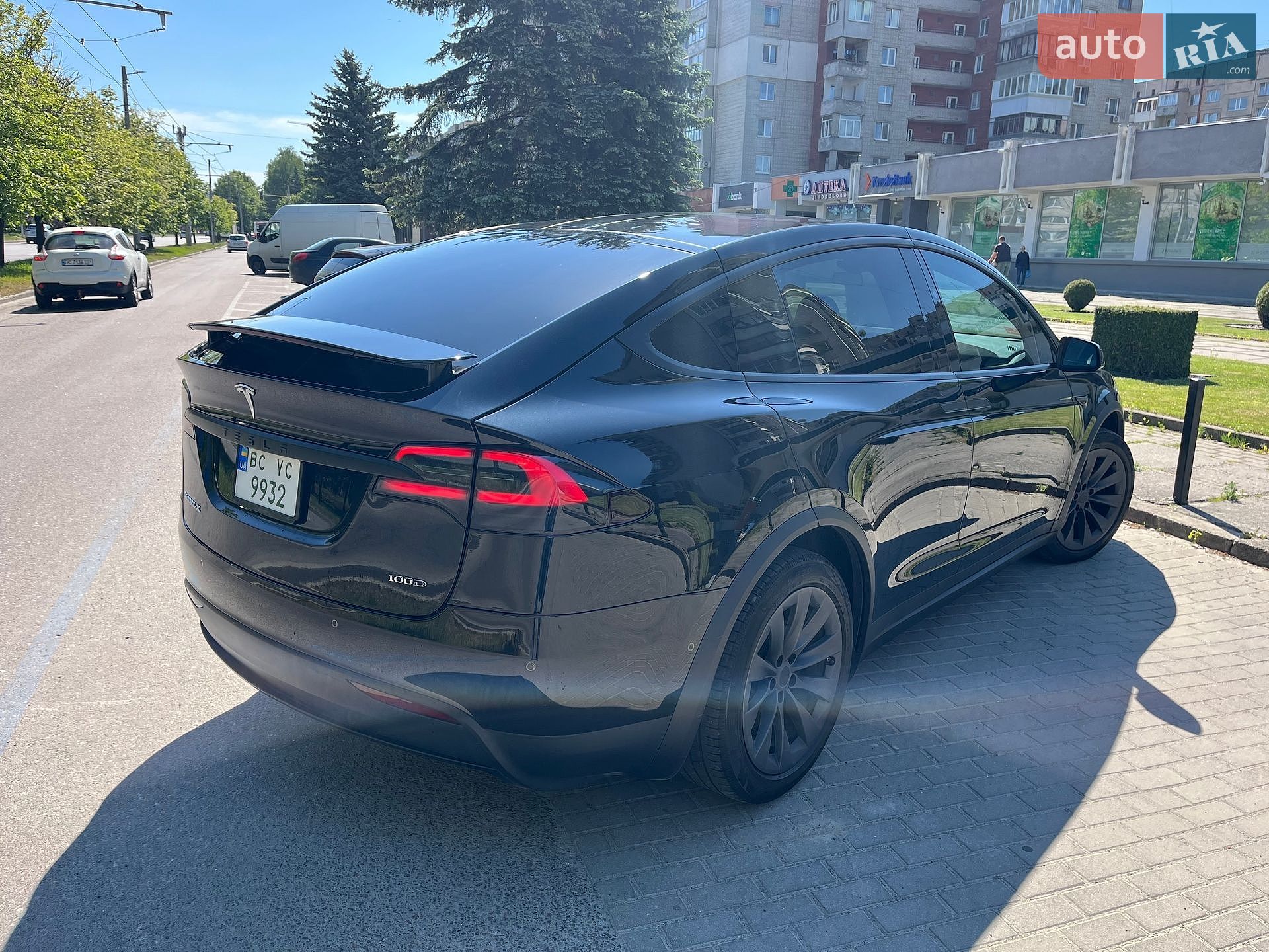 Tesla Model X 2017 VIN 5YJXCBE22HF055641 фото оголошення 5 з 28