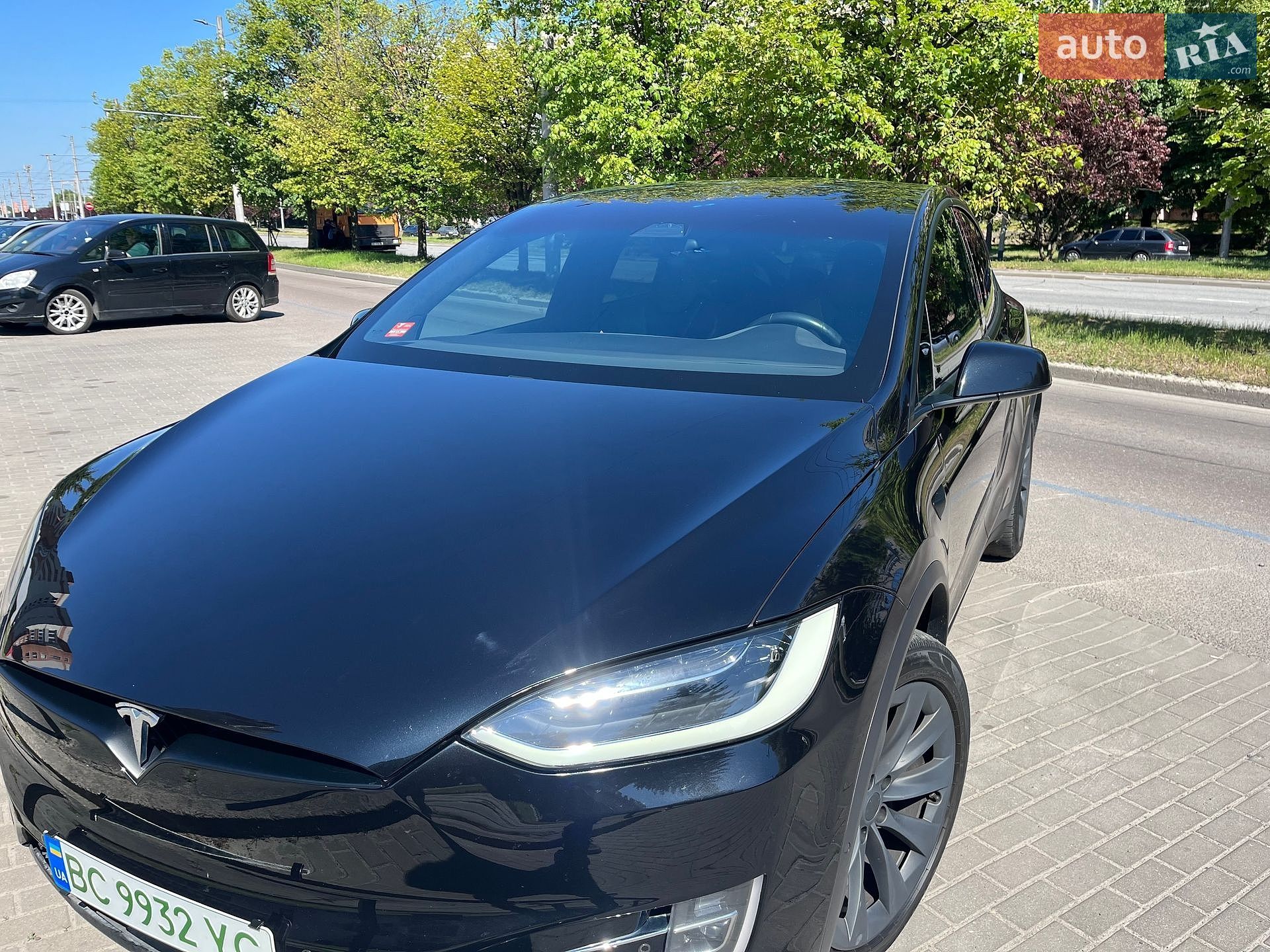 Tesla Model X 2017 VIN 5YJXCBE22HF055641 фото оголошення 7 з 28