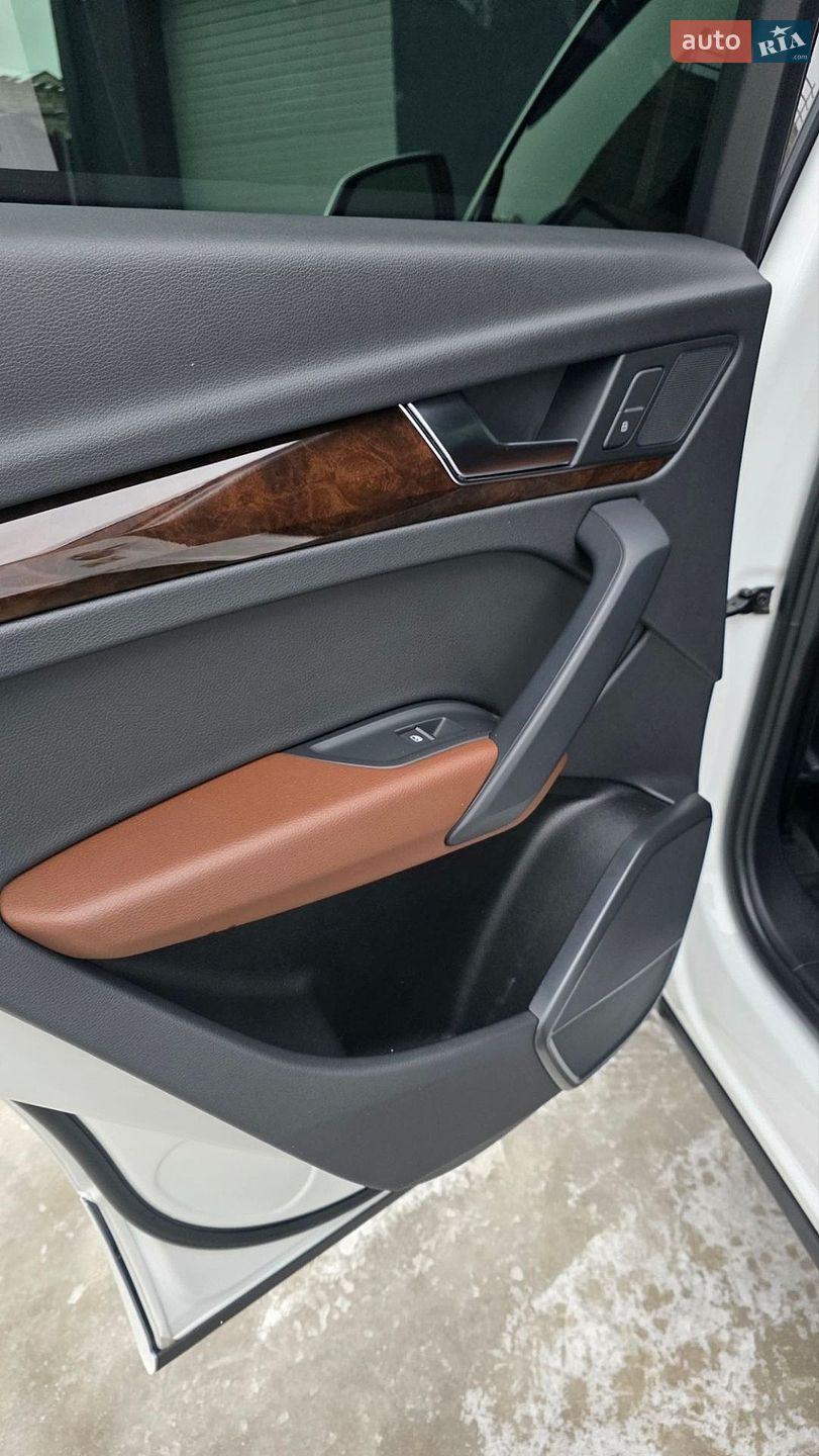 Audi Q5 2020 VIN WA1ANAFY0L2070755 фото оголошення 8 з 9
