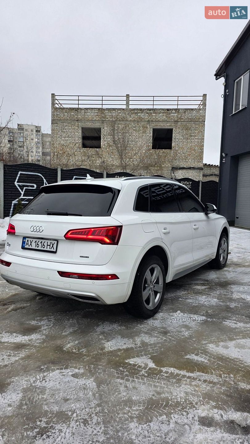 Audi Q5 2020 VIN WA1ANAFY0L2070755 фото оголошення 4 з 9