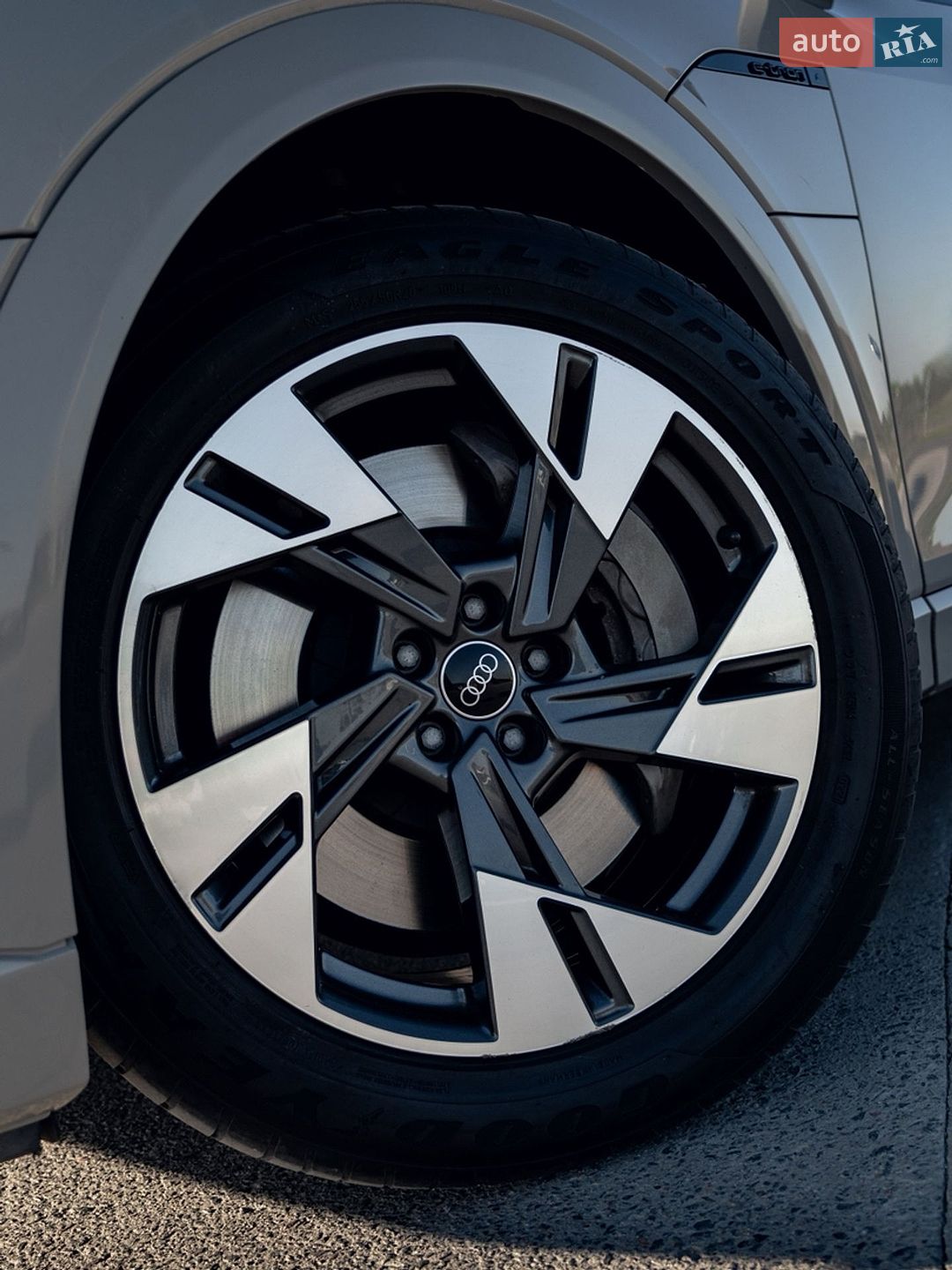 Audi e-tron 2021 VIN WA1AAAGEXMB037098 фото оголошення 17 з 17