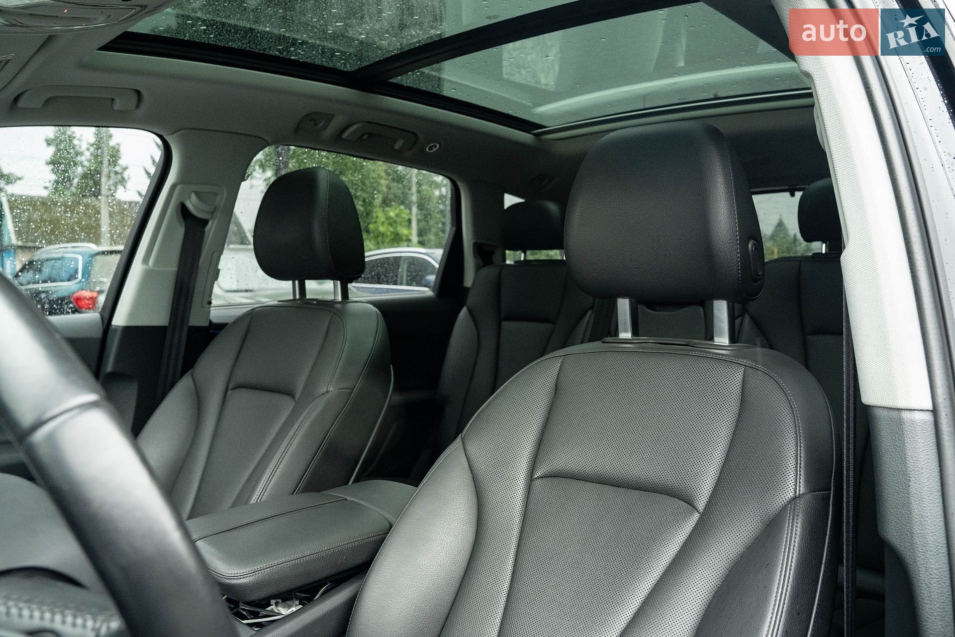 Audi Q7 2017 VIN WA1VAAF73HD000313 фото оголошення 13 з 36