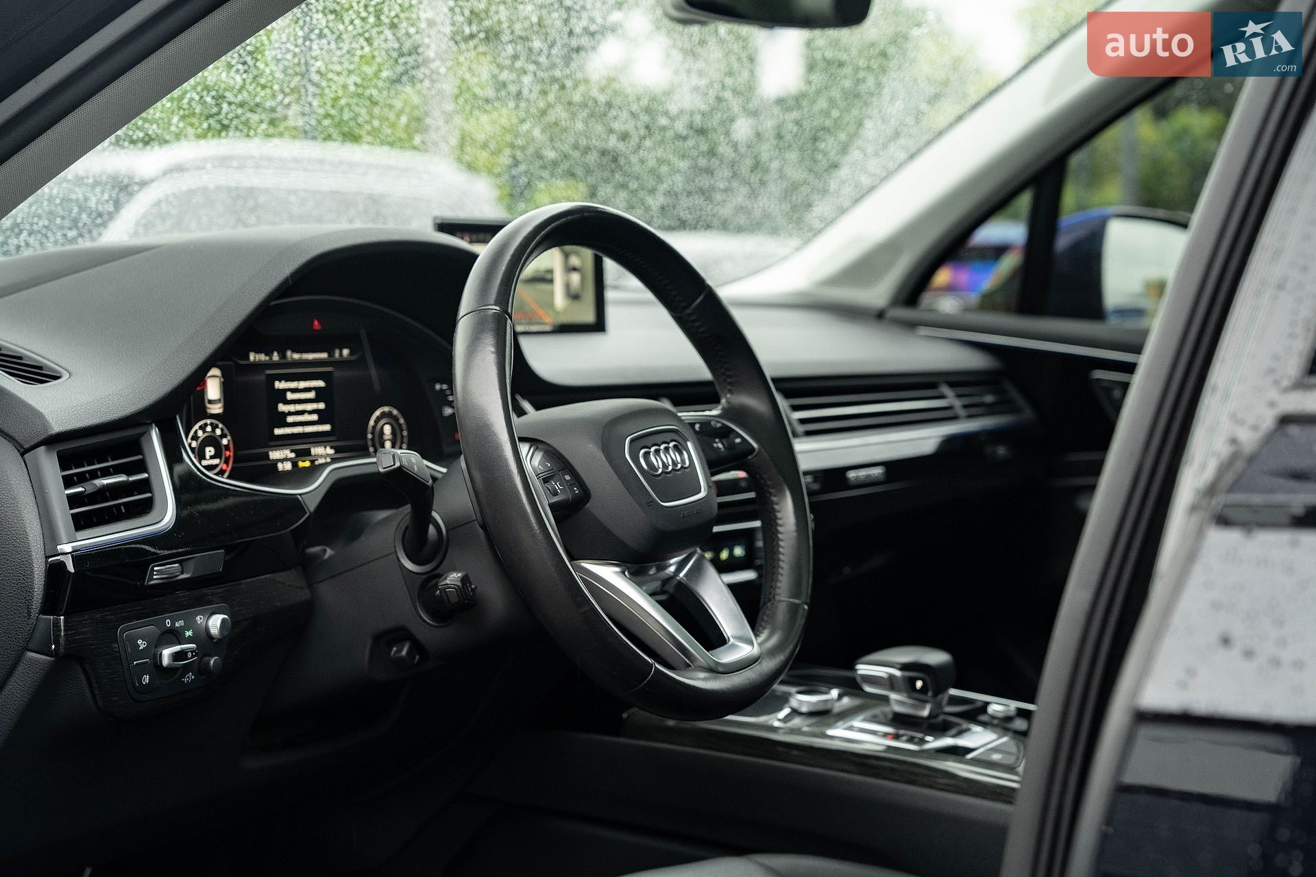 Audi Q7 2017 VIN WA1VAAF73HD000313 фото оголошення 26 з 36