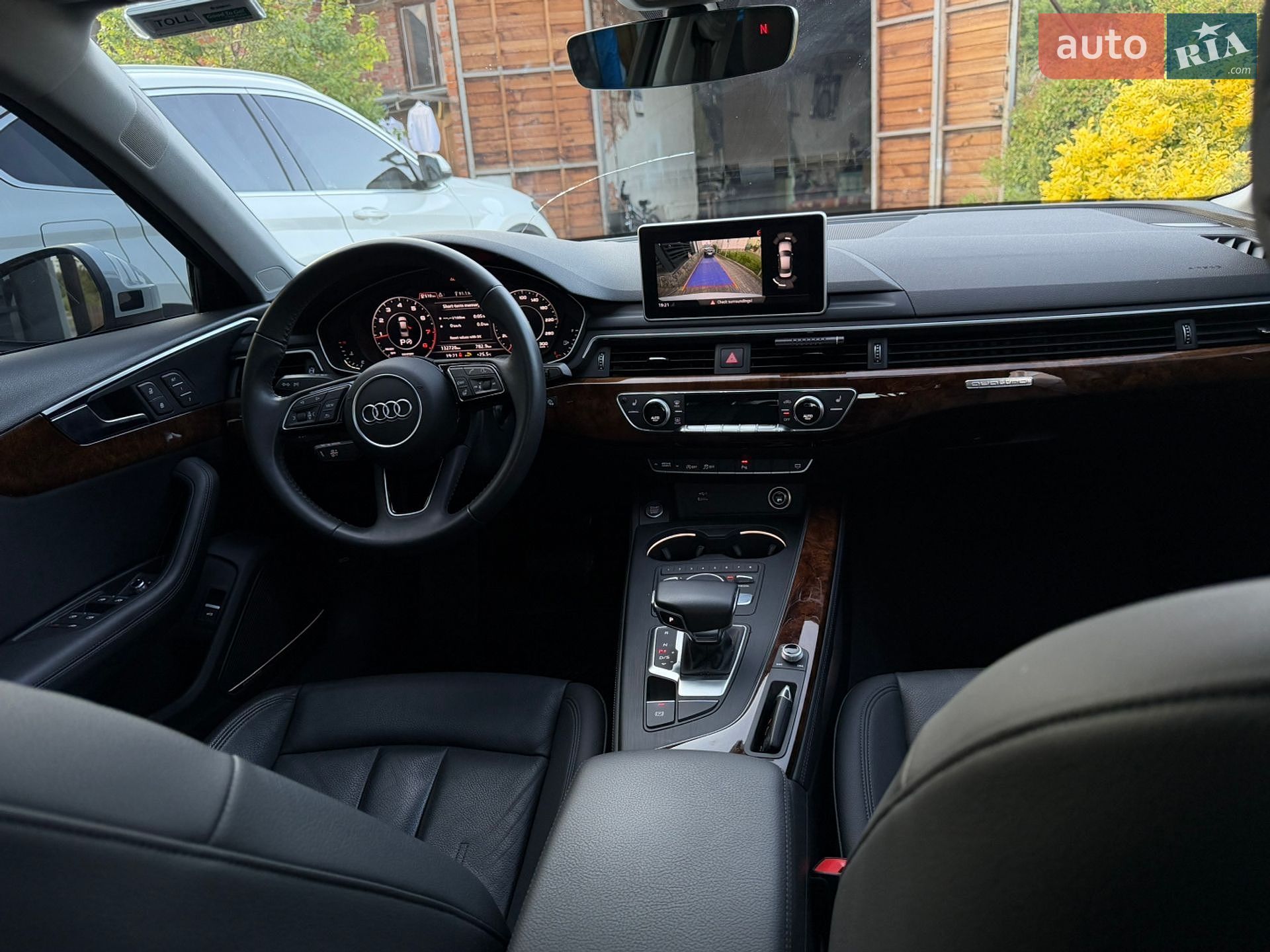 Audi A4 2019 VIN WAUENAF42KA095582 фото оголошення 23 з 28