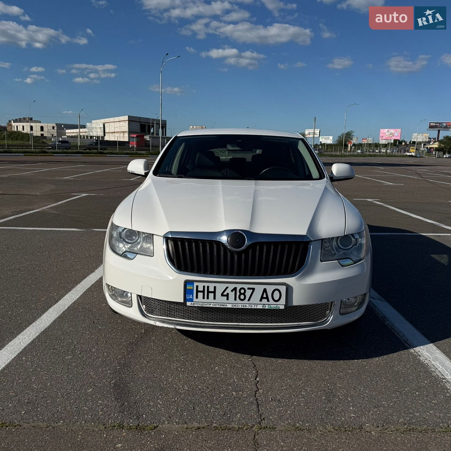Skoda Superb 2010 VIN TMBAB43T4BB300238 фото оголошення 8 з 11