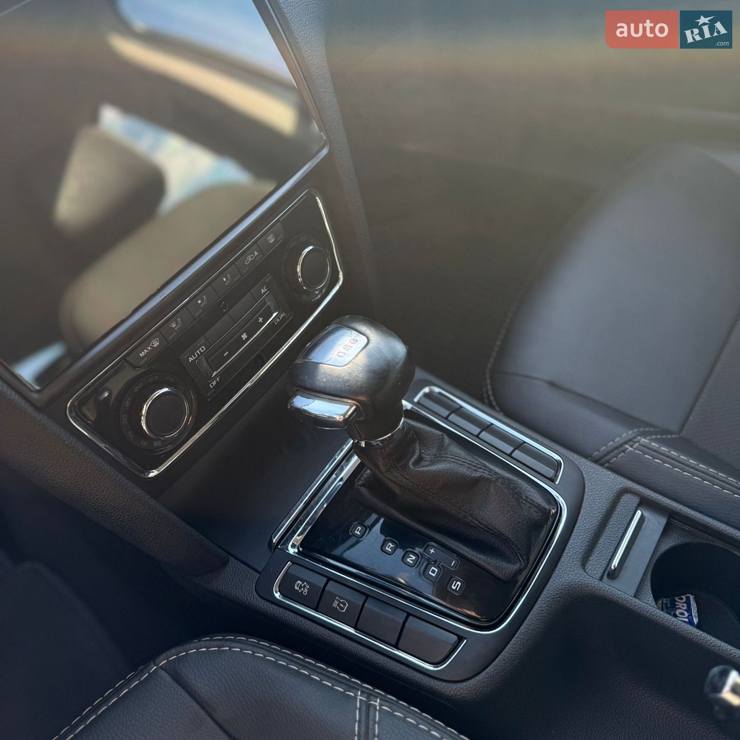 Skoda Superb 2010 VIN TMBAB43T4BB300238 фото оголошення 10 з 11