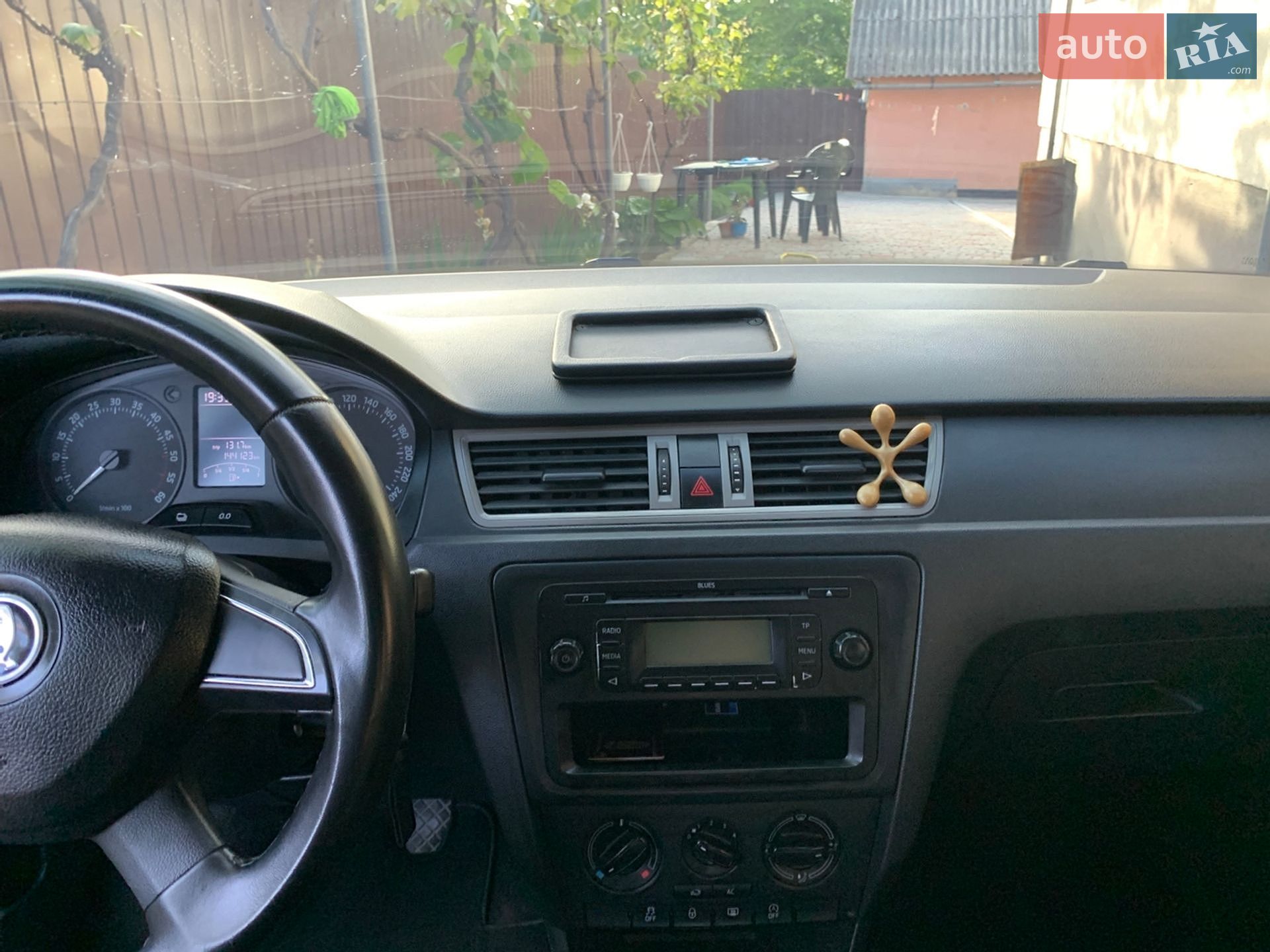Skoda Rapid 2013 VIN TMBAL6NH5D4027982 фото оголошення 16 з 26