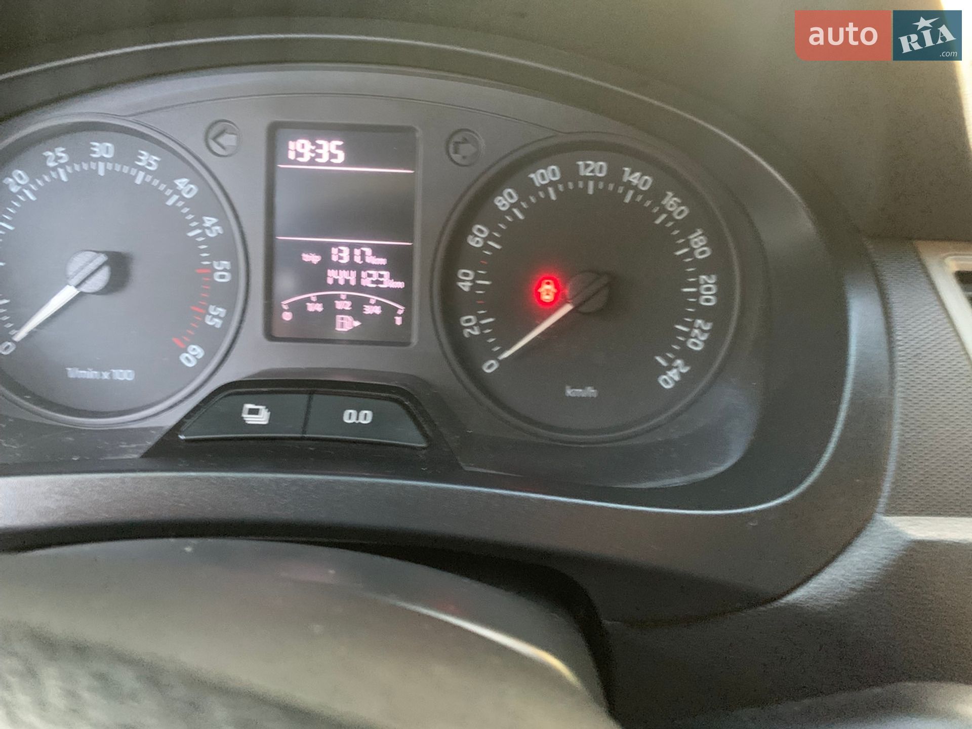Skoda Rapid 2013 VIN TMBAL6NH5D4027982 фото оголошення 25 з 26