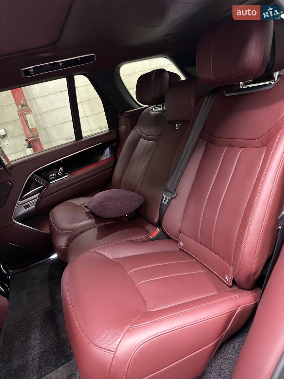 Land Rover Range Rover 2024 VIN SALKABB98RA244850 фото оголошення 11 з 24