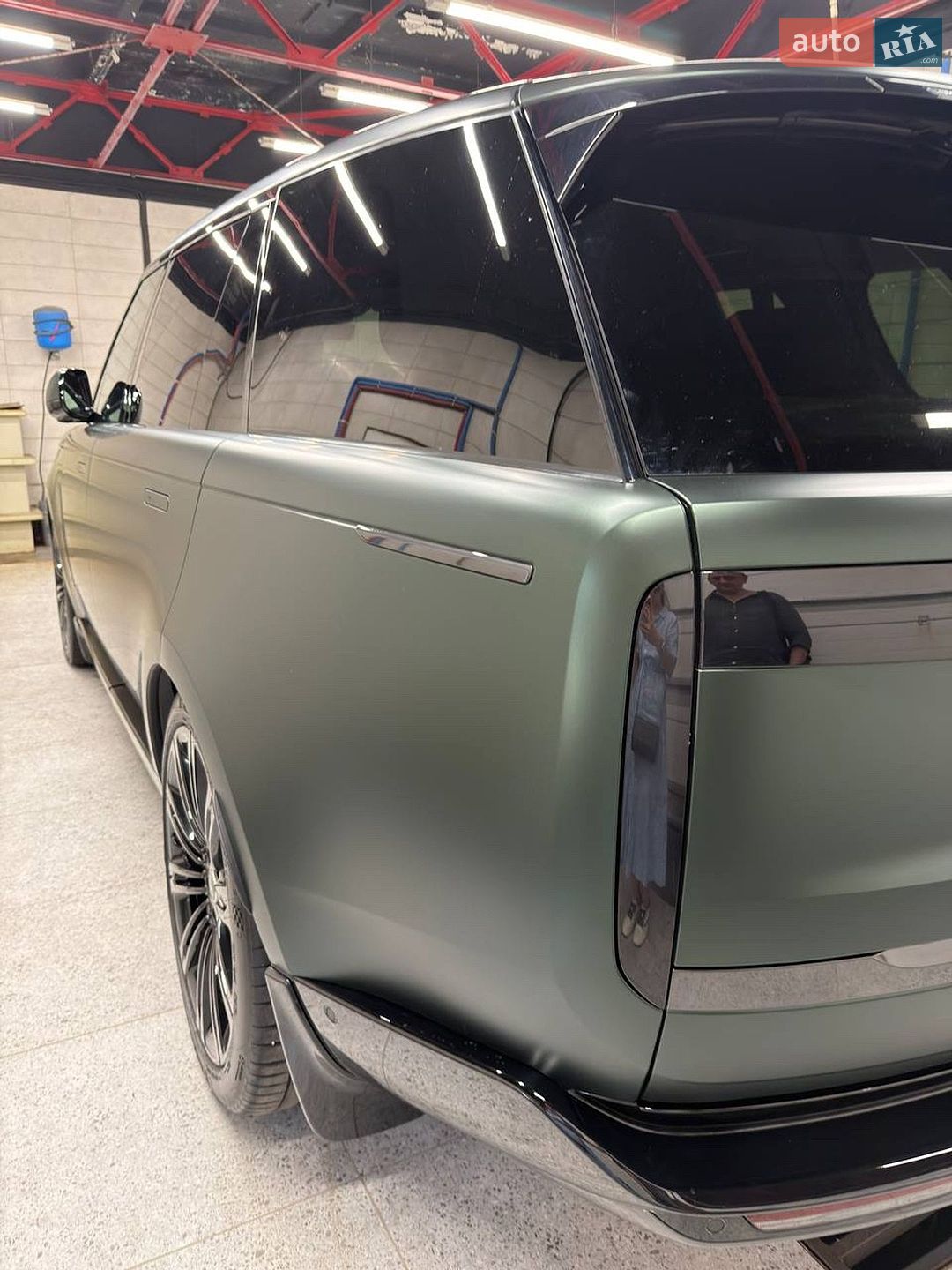 Land Rover Range Rover 2024 VIN SALKABB98RA244850 фото оголошення 21 з 24
