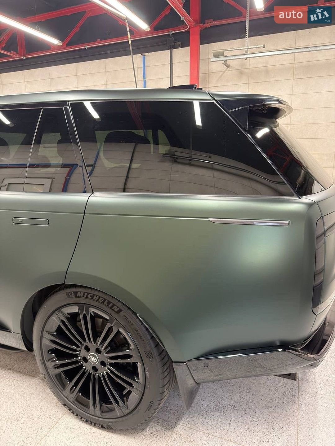 Land Rover Range Rover 2024 VIN SALKABB98RA244850 фото оголошення 22 з 24