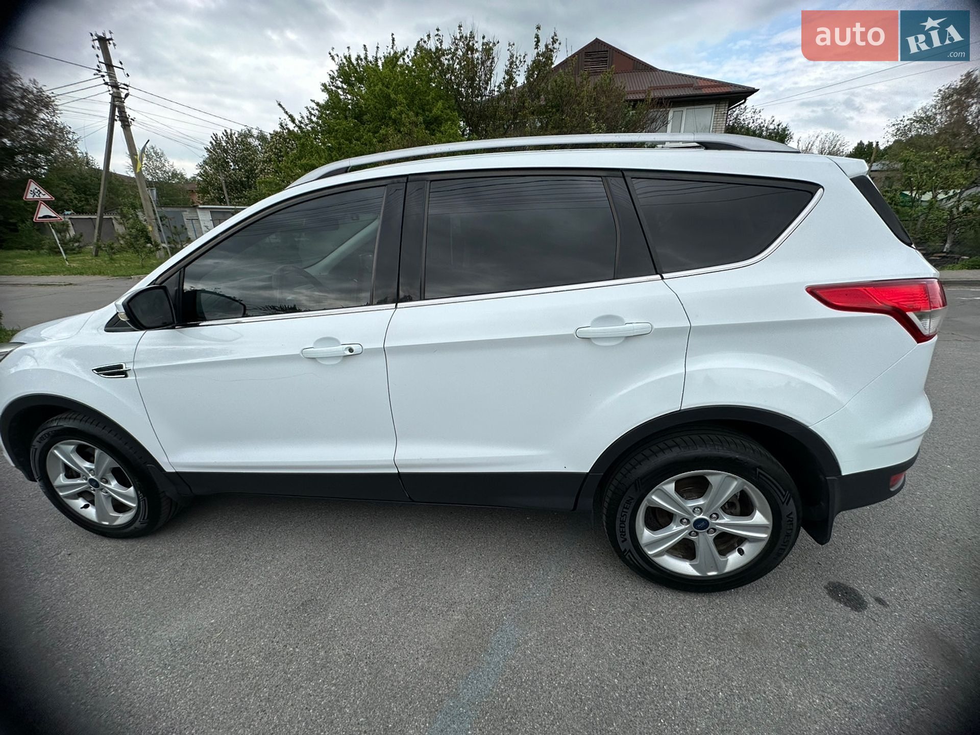 Ford Kuga 2015 VIN WF0AXXWPMAFJ75460 фото оголошення 5 з 12