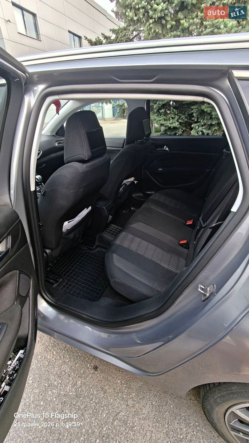 Peugeot 308 2015 VIN VF3LCBHZHFS275781 фото оголошення 4 з 12