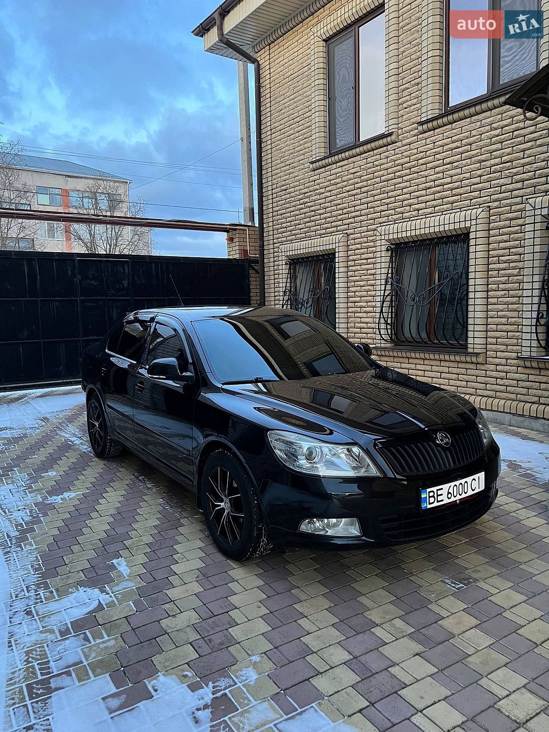 Skoda Octavia 2009 VIN TMBCJ61Z8AC000967 фото оголошення 3 з 14