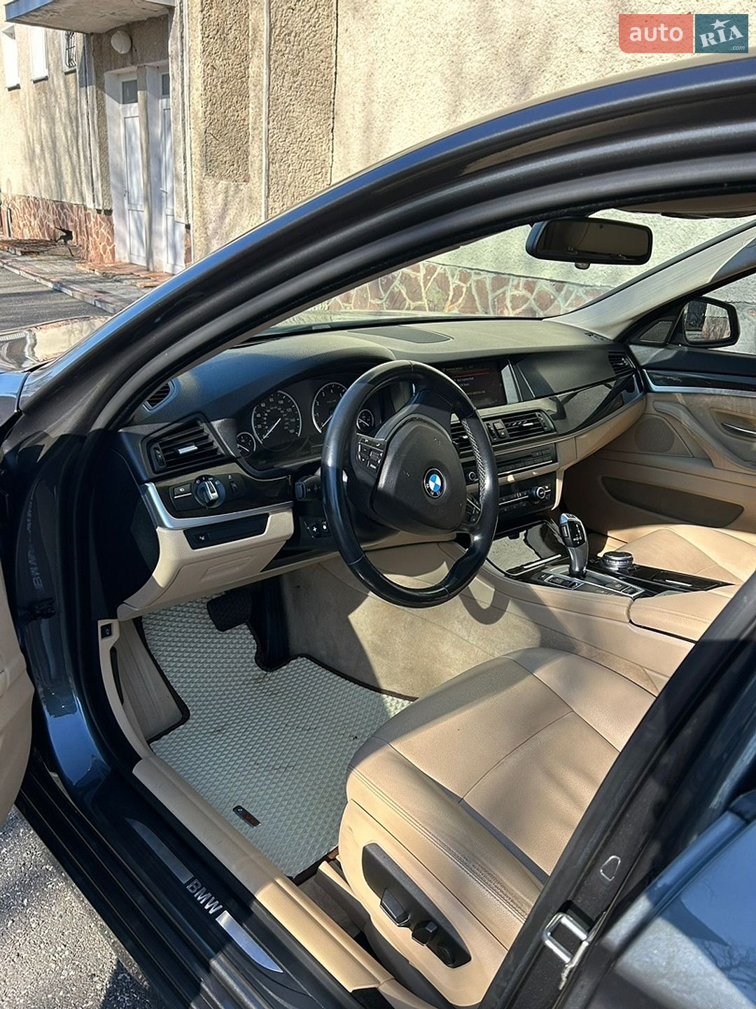 BMW 5 Series 2015 VIN WBA5A7C53FD628927 фото оголошення 17 з 25