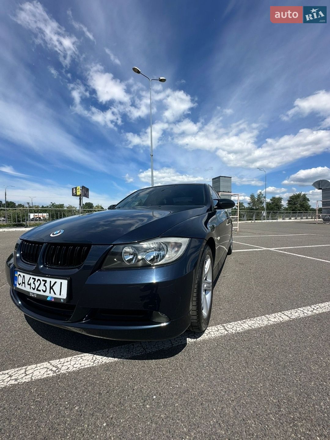 BMW 3 Series 2005 VIN WBAVA51080VA58746 фото оголошення 2 з 22