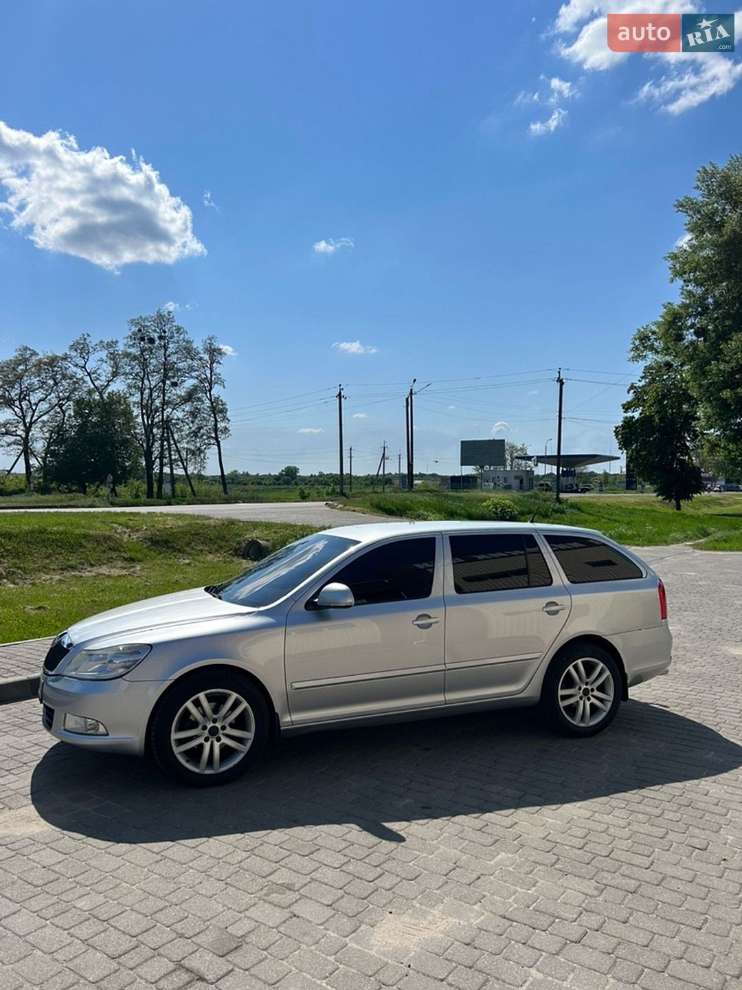 Skoda Octavia 2010 VIN TMBHT61ZXB2038157 фото оголошення 7 з 16