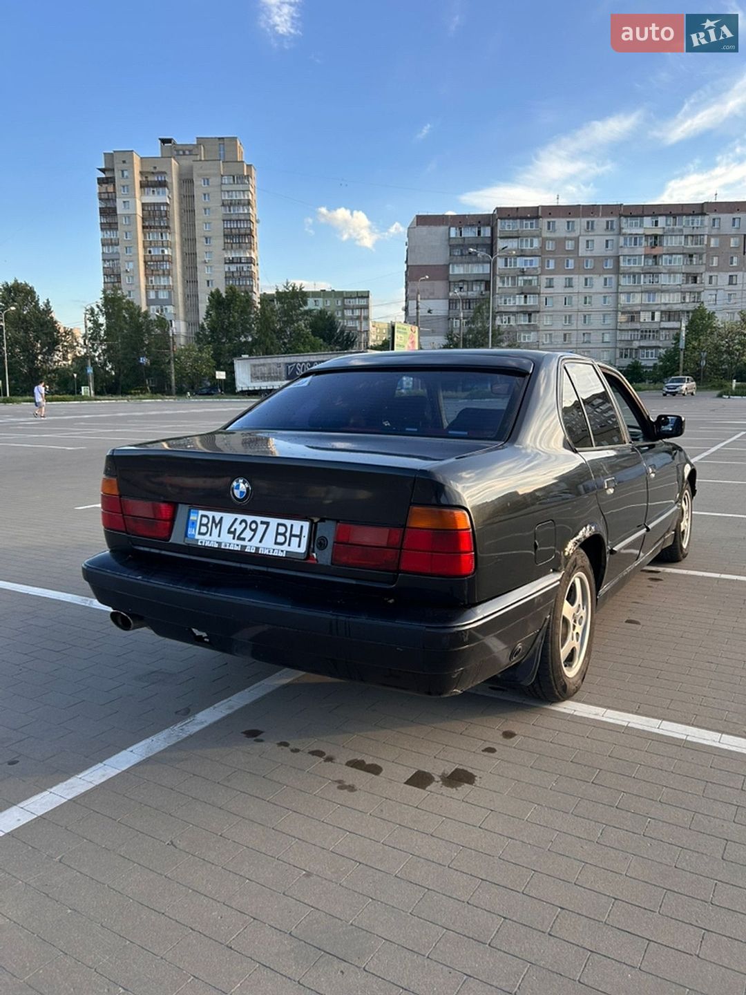BMW 5 Series 1993 VIN WBAHB510X0GG31001 фото оголошення 4 з 15