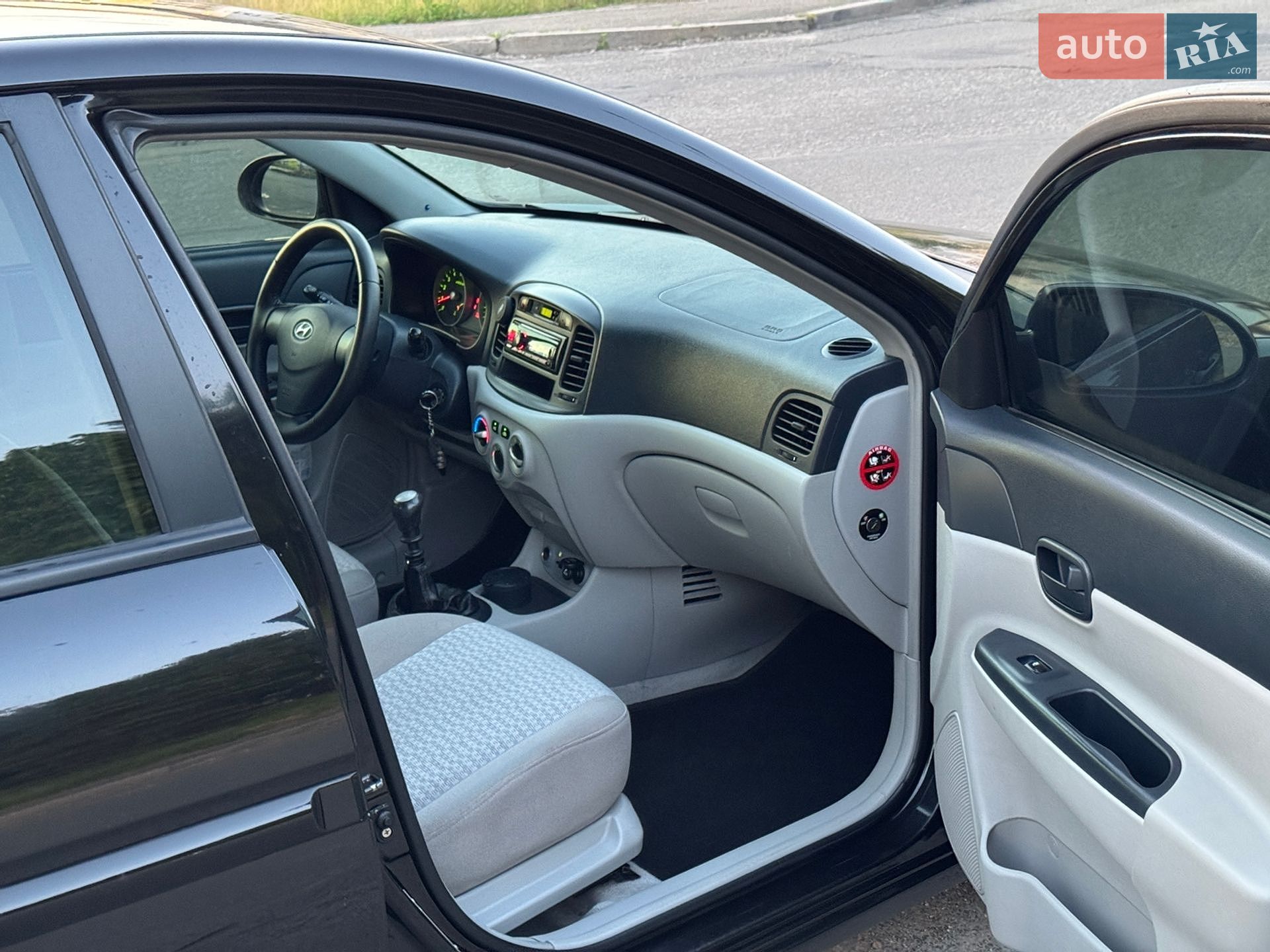 Hyundai Accent 2006 VIN NLHCM41AP6Z011870 фото оголошення 9 з 13