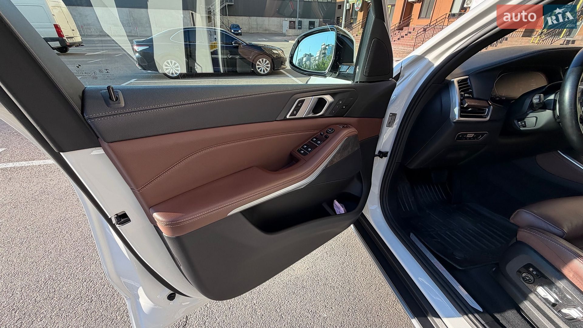 BMW X5 2020 VIN 5UXCR4C06LLE30660 фото оголошення 13 з 15