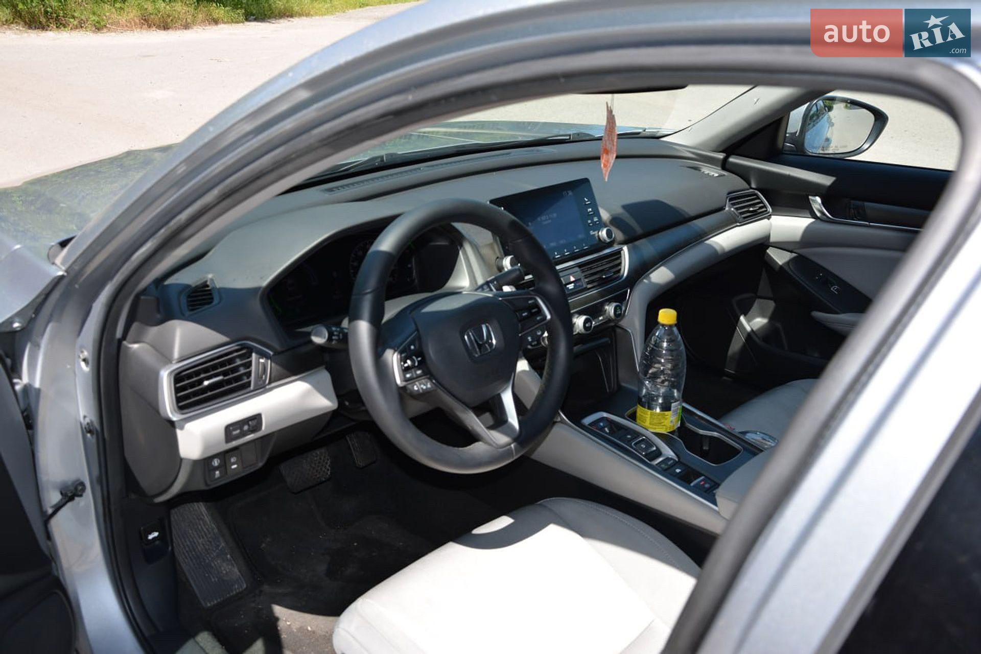 Honda Accord 2020 VIN 1HGCV3F12LA004261 фото оголошення 12 з 13