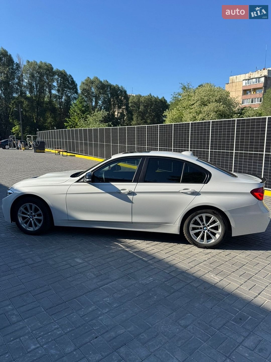 BMW 3 Series 2018 VIN WBA8E1G56JNU93177 фото оголошення 7 з 11