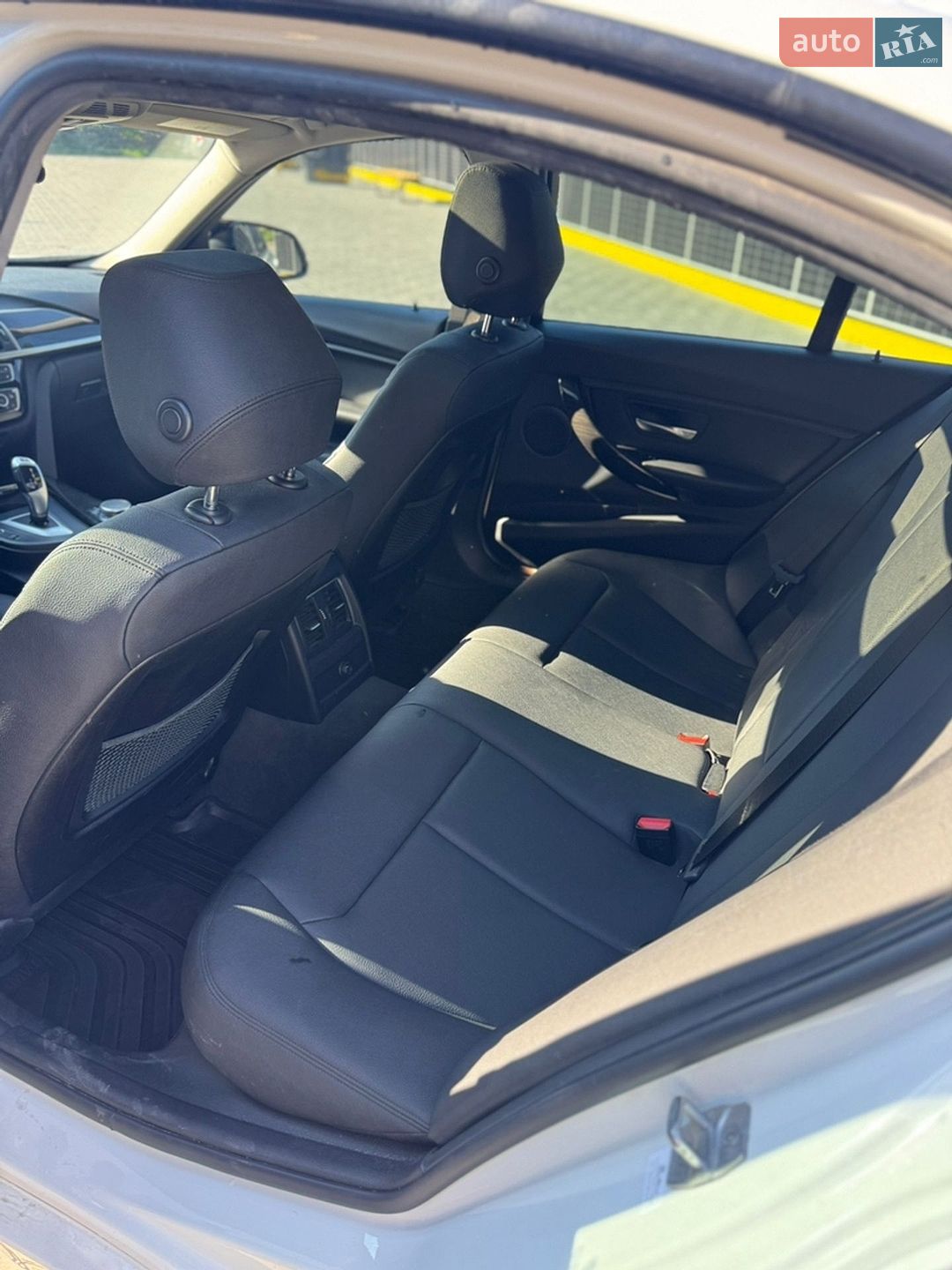 BMW 3 Series 2018 VIN WBA8E1G56JNU93177 фото оголошення 10 з 11