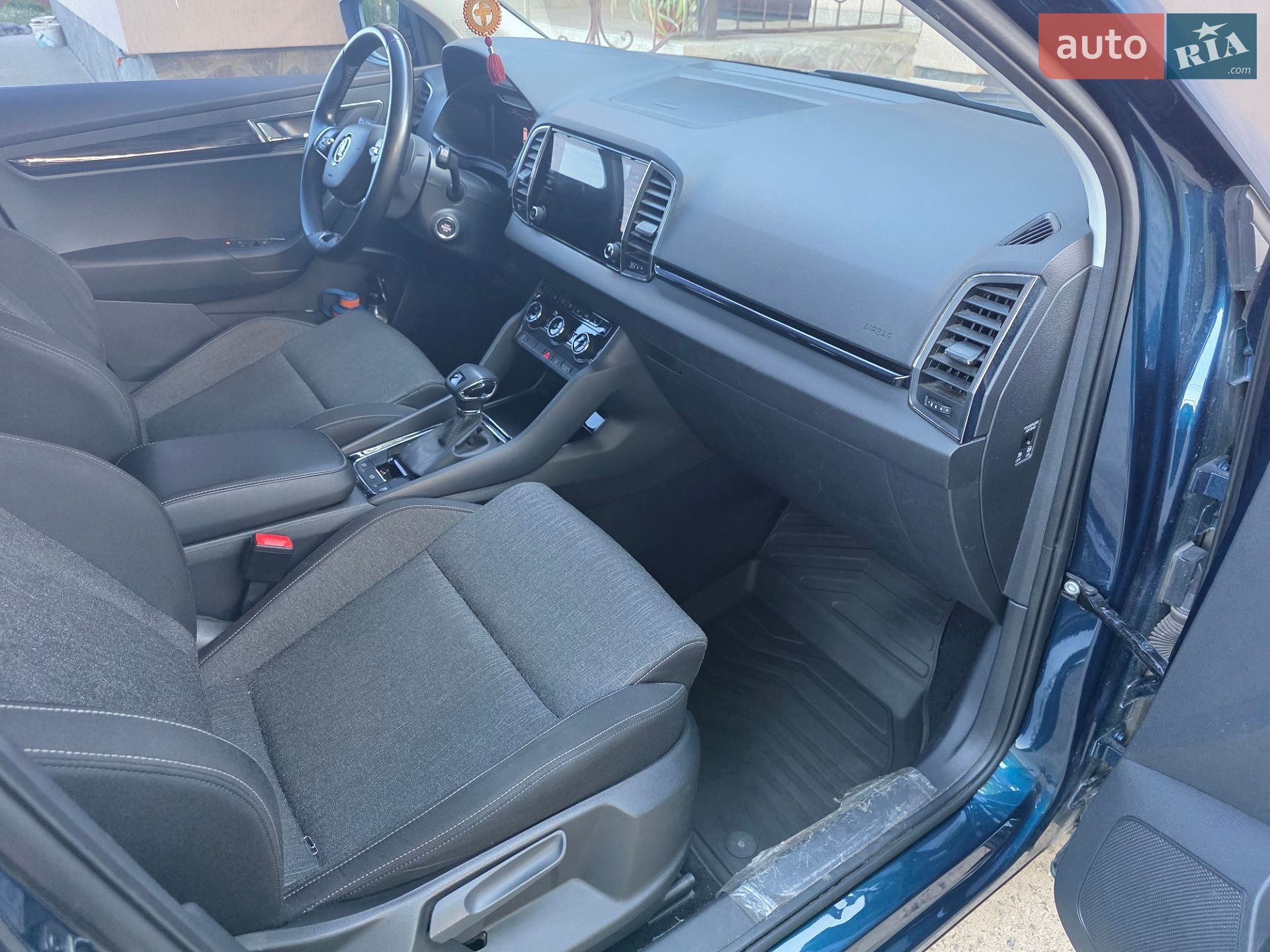 Skoda Karoq 2020 VIN TMBLM6NU4MB200003 фото оголошення 3 з 20