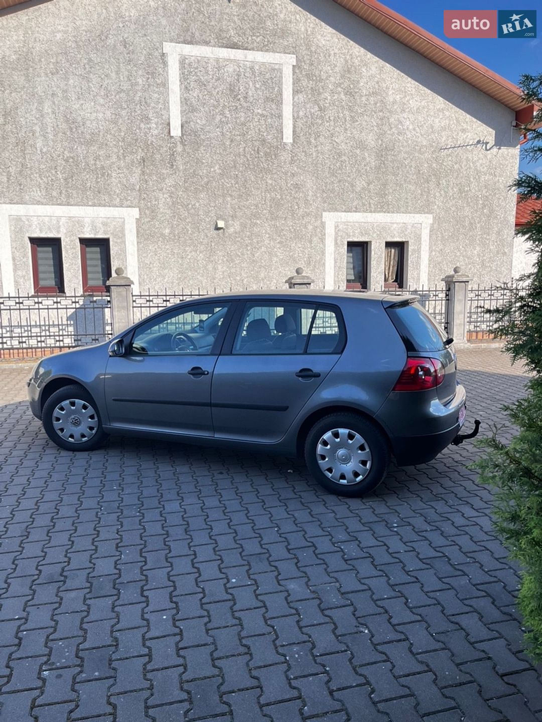 Volkswagen Golf 2004 VIN WVWZZZ1KZ5W099981 фото оголошення 2 з 9